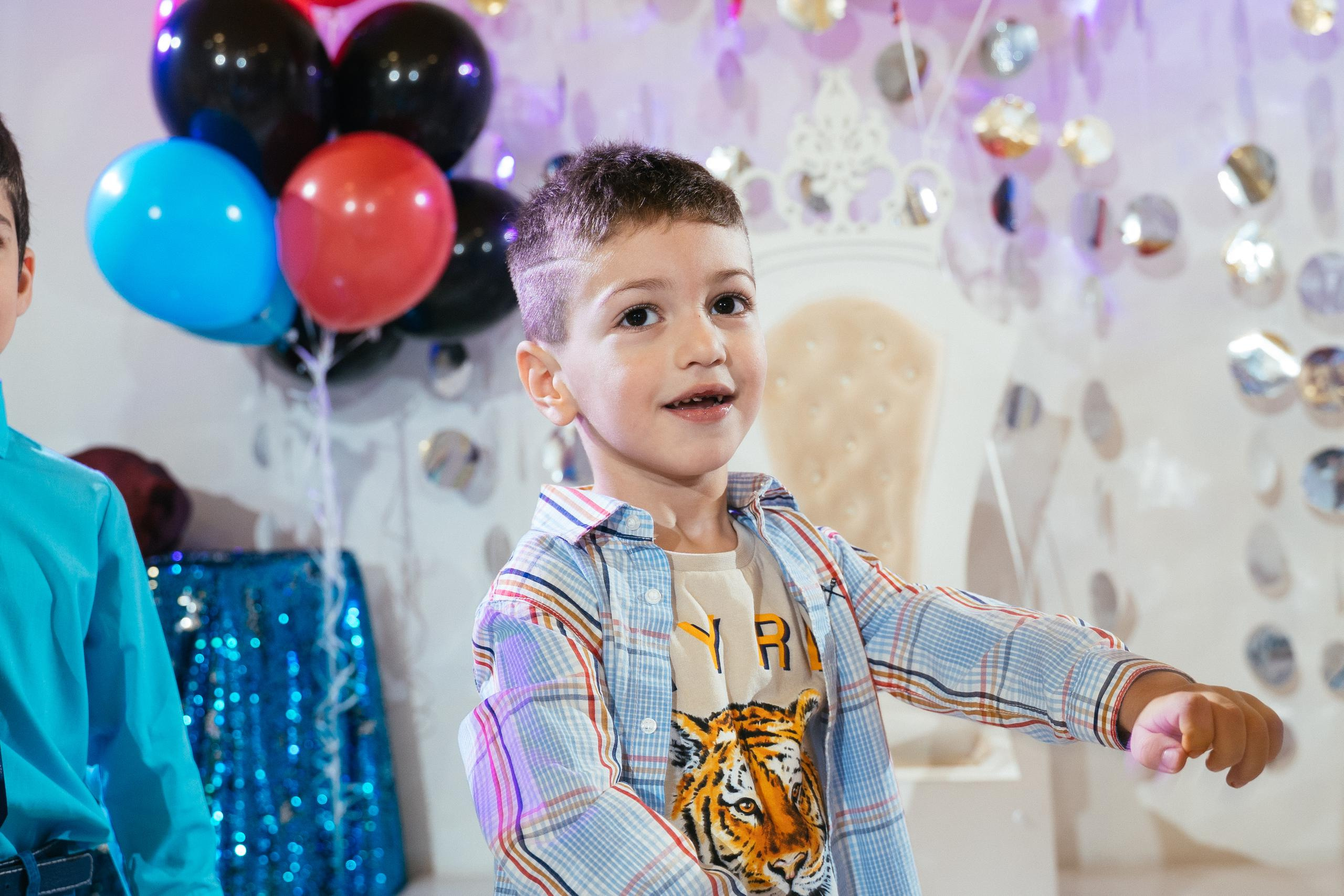 День рождения Бориса. Выпускные альбомы для детского сада и школы в Красноярске Мария Русяев