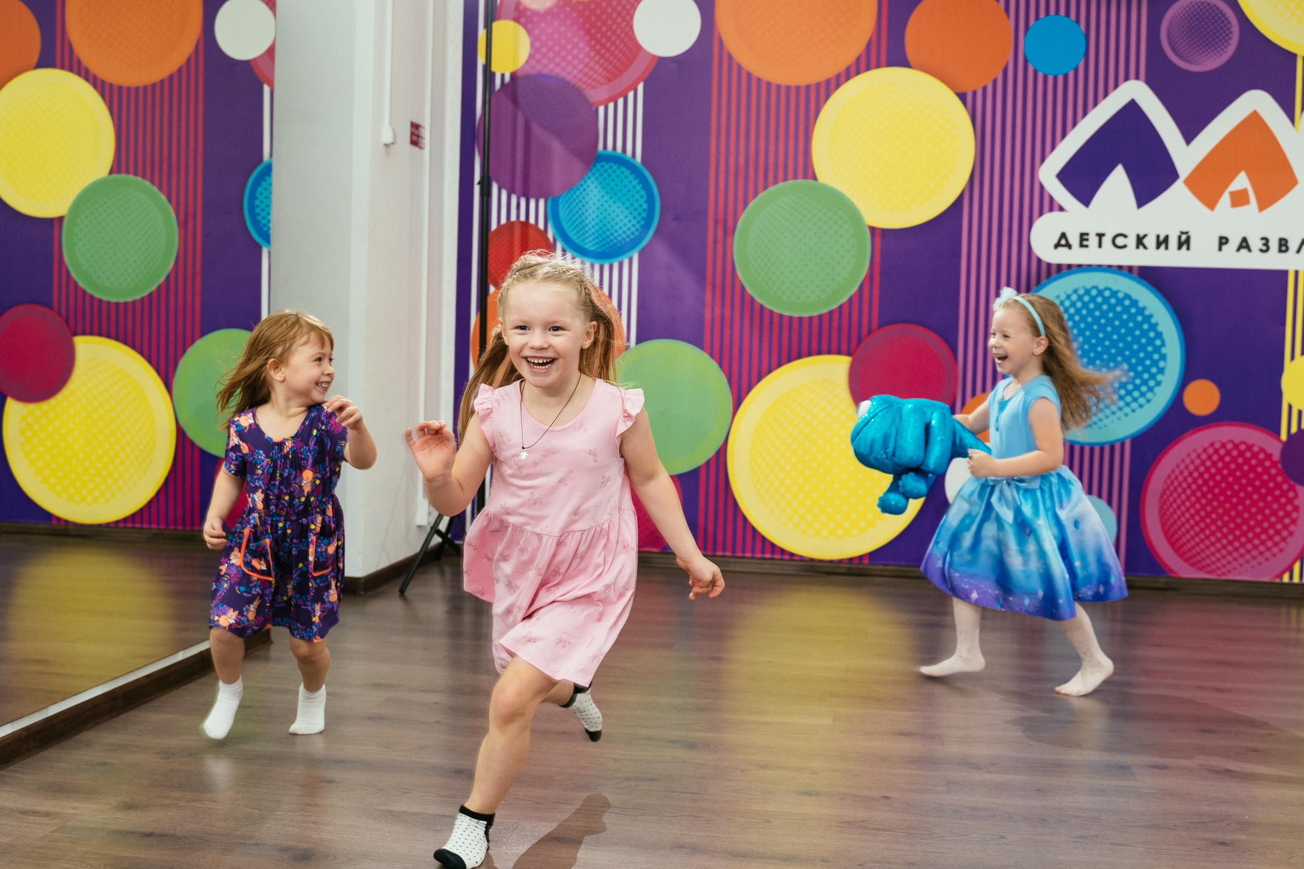 День рождения Даши. Выпускные альбомы для детского сада и школы в Красноярске Мария Русяев