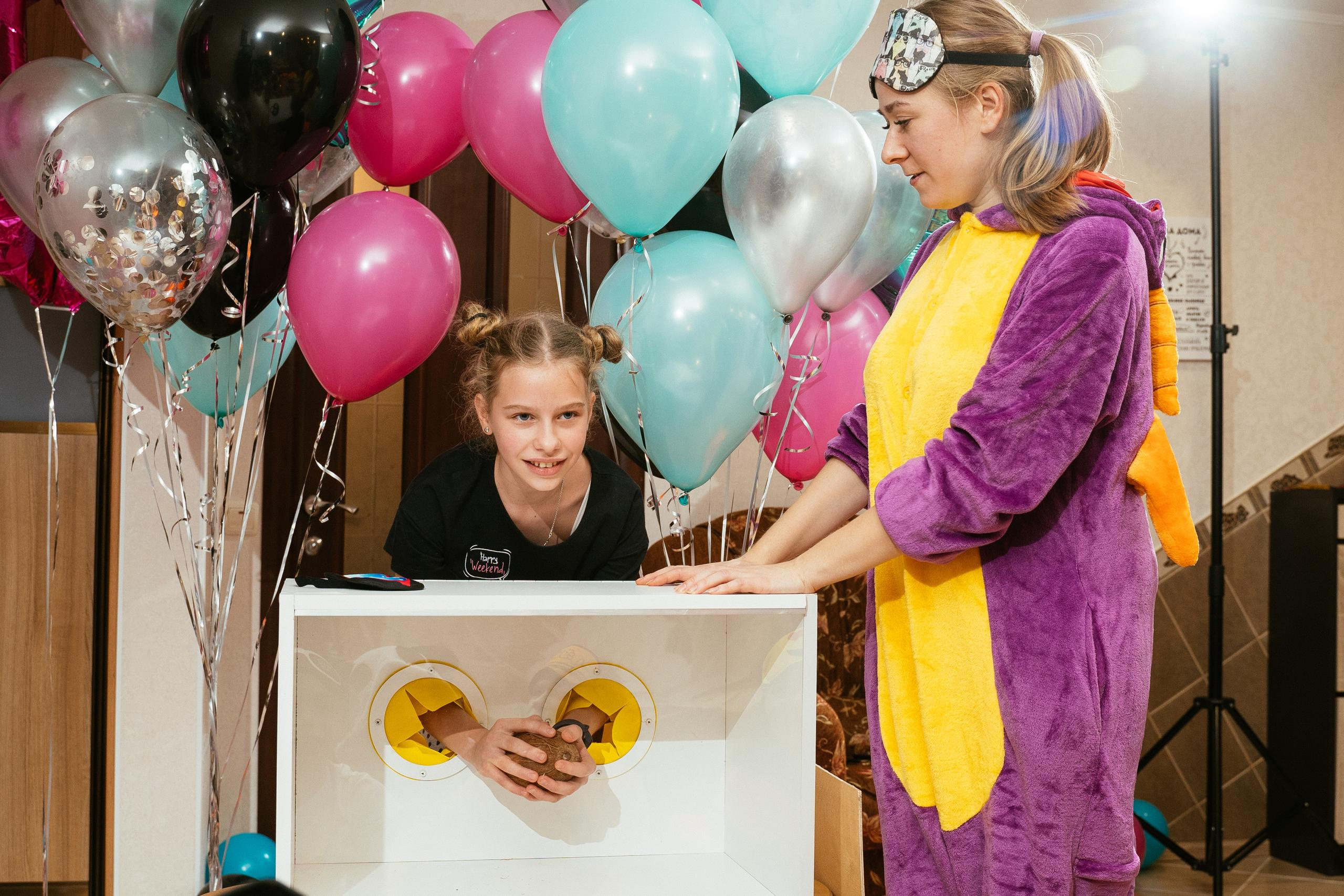 Пижамная вечеринка и нащупай-шоу. Выпускные альбомы для детского сада и школы в Красноярске Мария Русяев