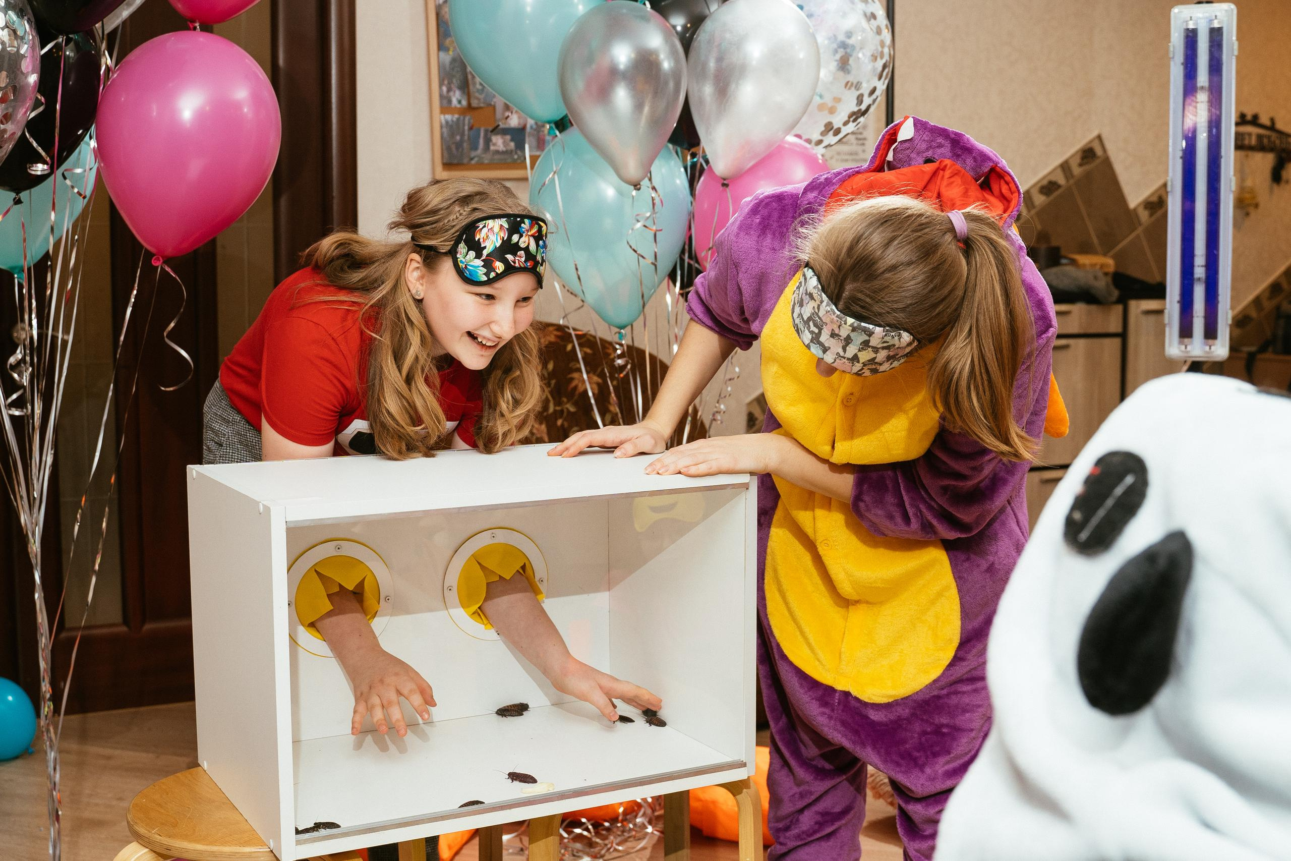 Пижамная вечеринка и нащупай-шоу. Выпускные альбомы для детского сада и школы в Красноярске Мария Русяев