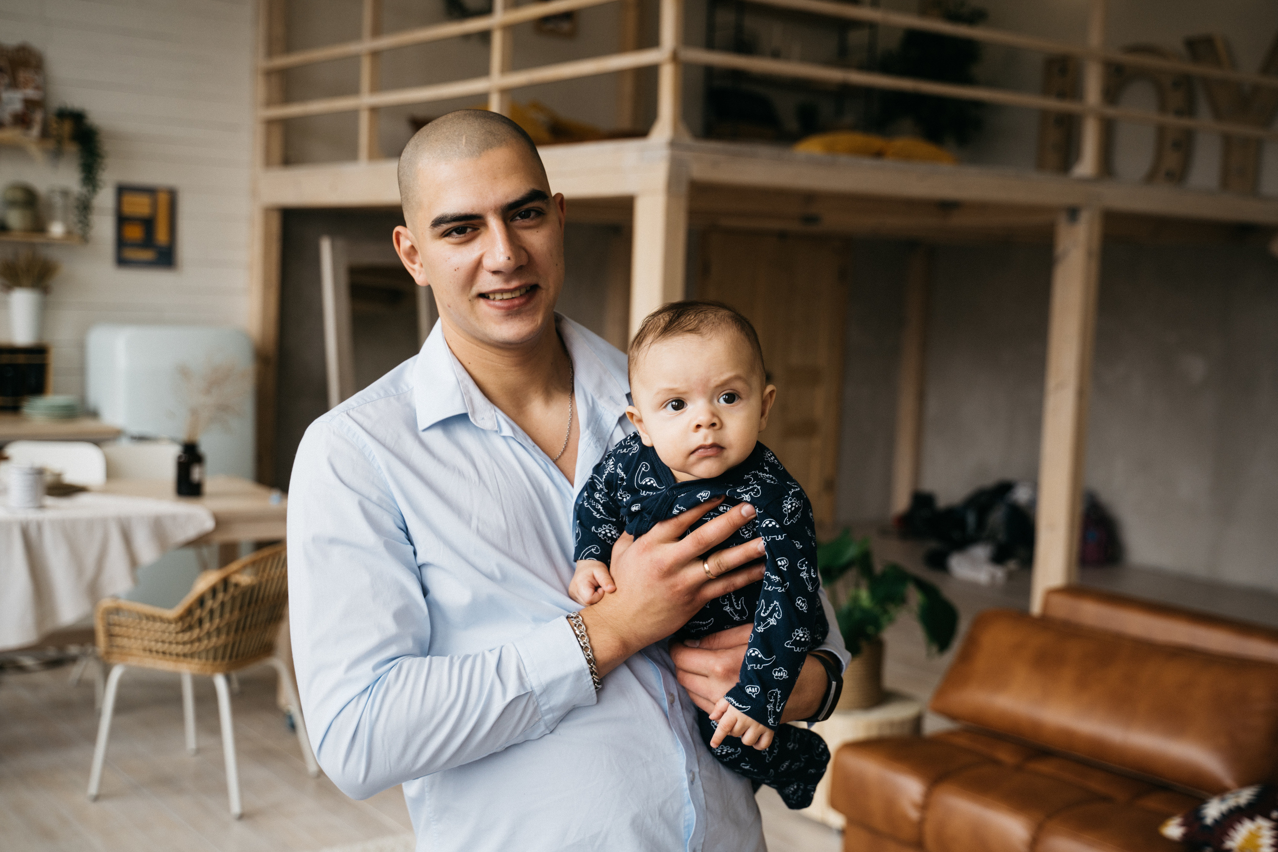 Семейная фотосессия в студии. Выпускные альбомы для детского сада и школы в Красноярске Мария Русяев