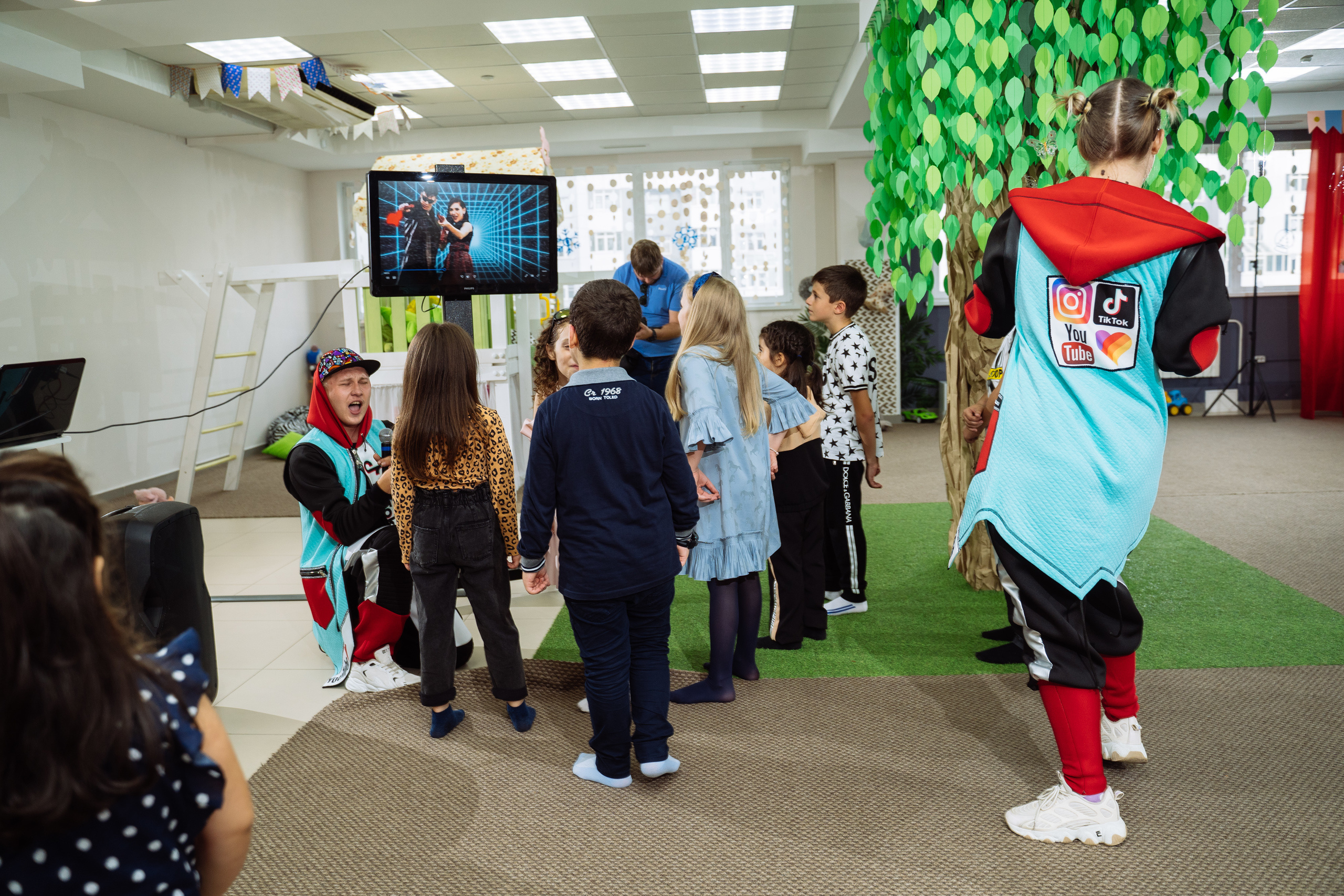 День рождения Эвелины. Выпускные альбомы для детского сада и школы в Красноярске Мария Русяев