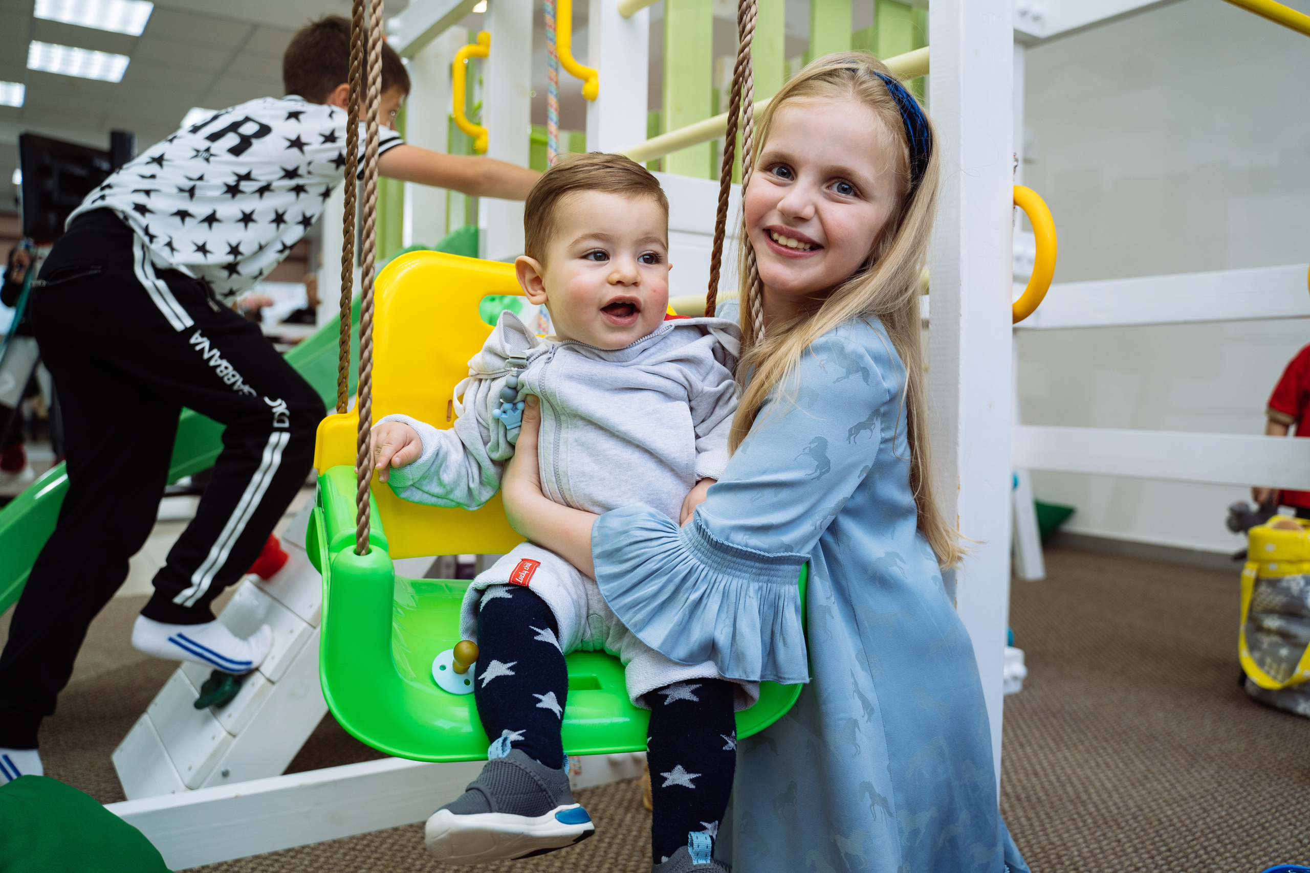 День рождения Эвелины. Выпускные альбомы для детского сада и школы в Красноярске Мария Русяев