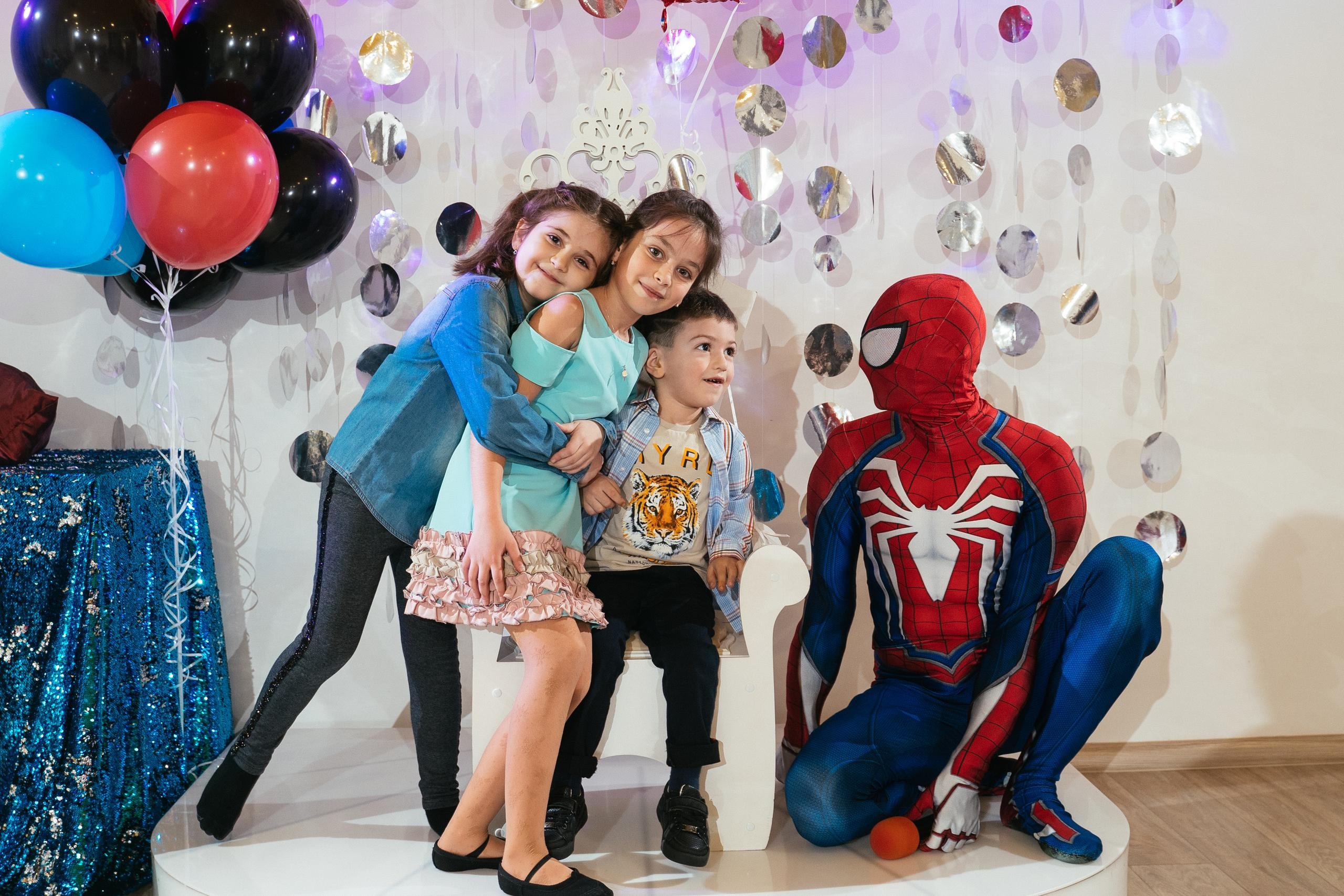 День рождения Бориса. Выпускные альбомы для детского сада и школы в Красноярске Мария Русяев