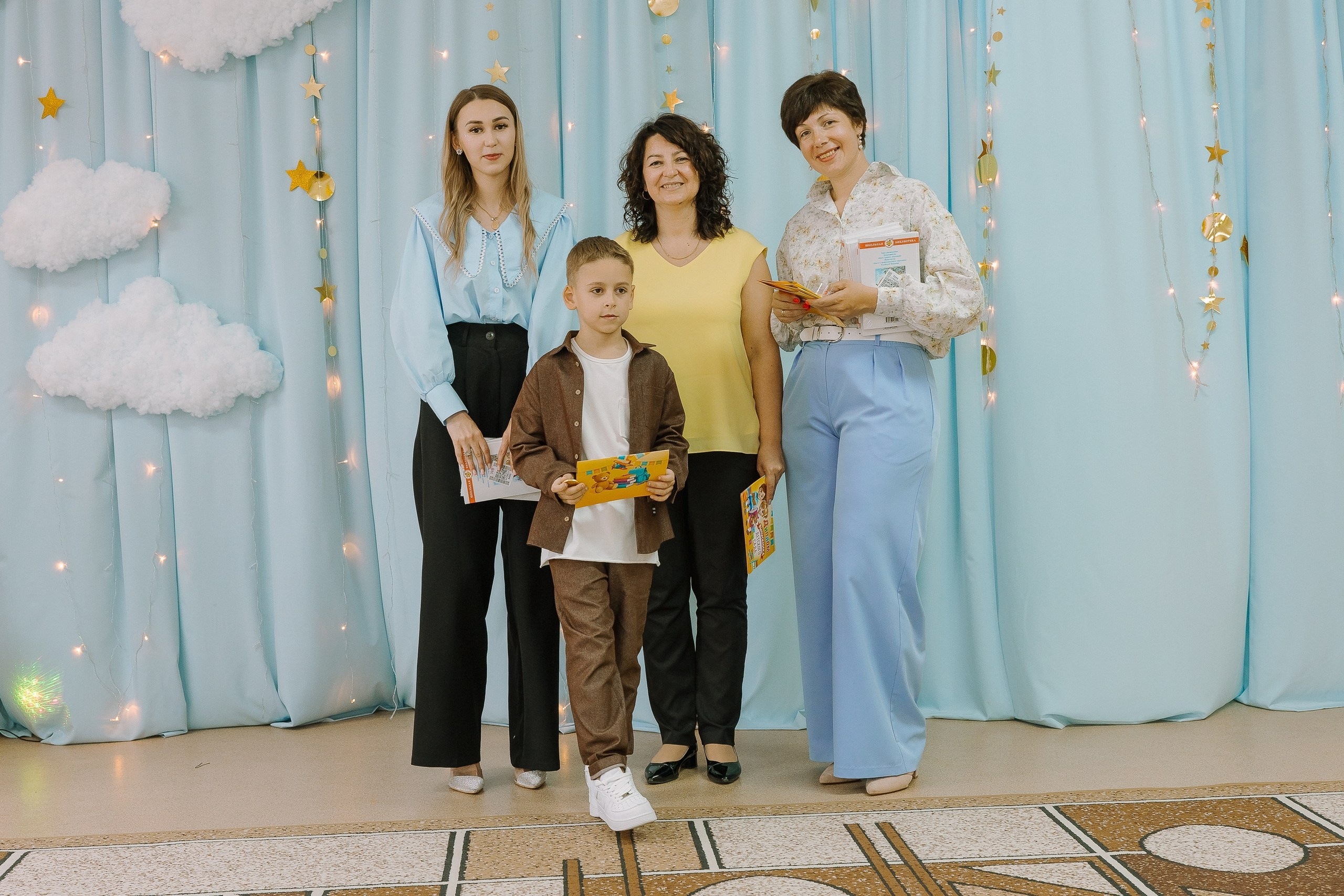 Выпускной в ДС -29. Выпускные альбомы Натальи Бутко: Новороссийск, Анапа, Геленджик