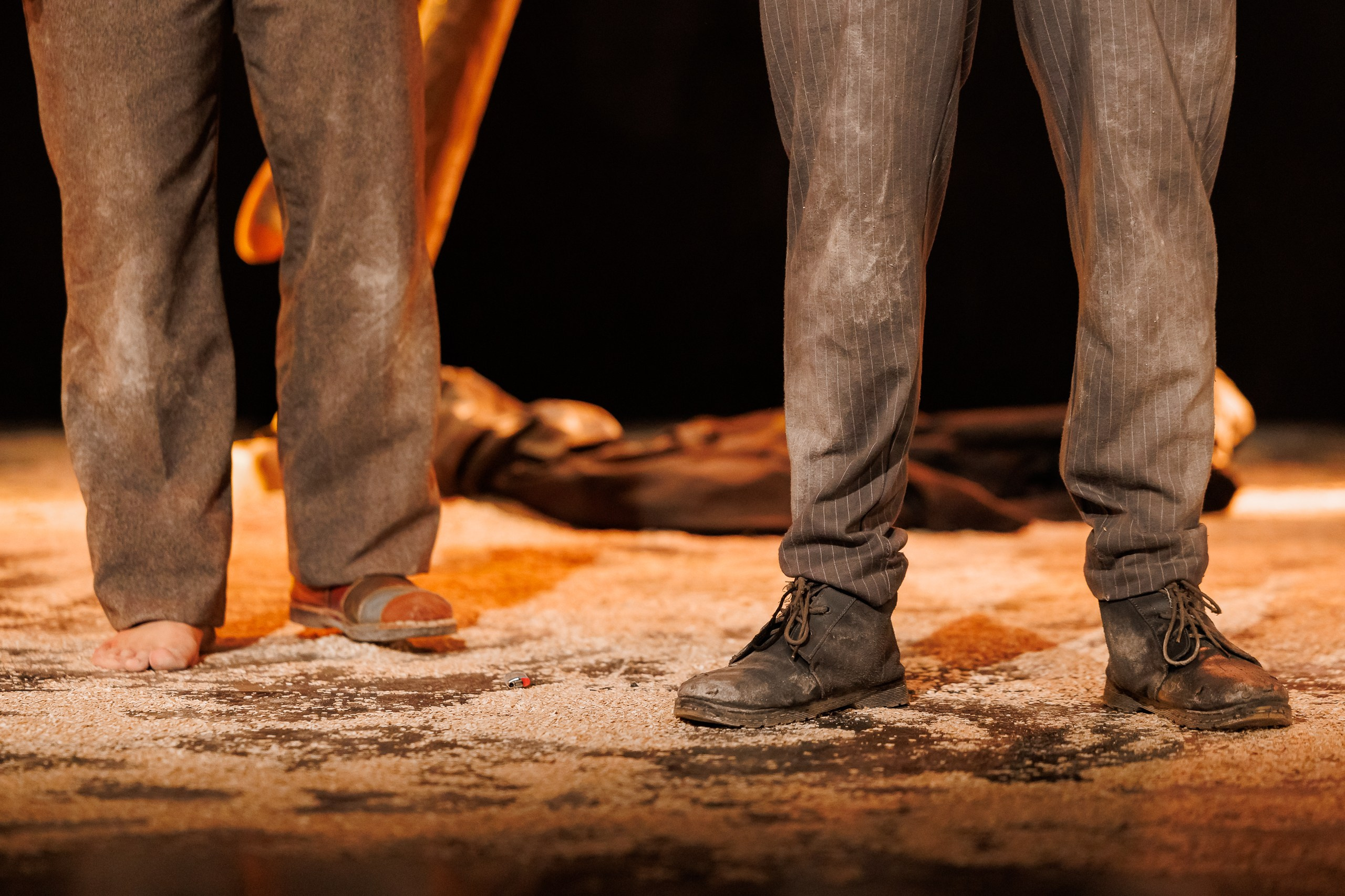 Спектакль «В ожидании Годо» от театра Д. Лица в СПб. Фотограф в Санкт-Петербурге — Сергей Петров