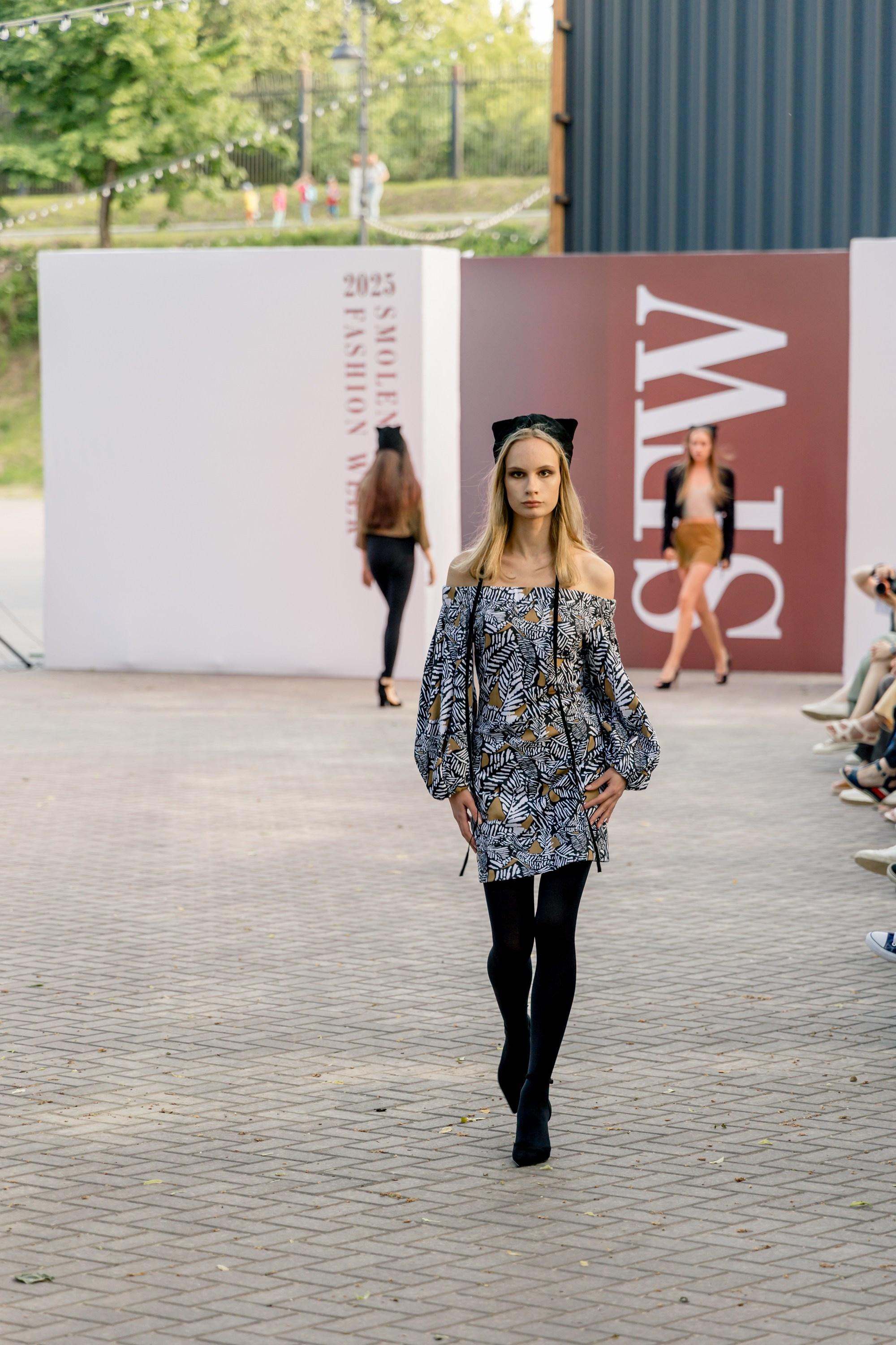 Smolensk Fashion Week 2025_показы_ДЕНЬ 1_ВЕЧЕРНИЙ ПОКАЗ_19:00. Главная