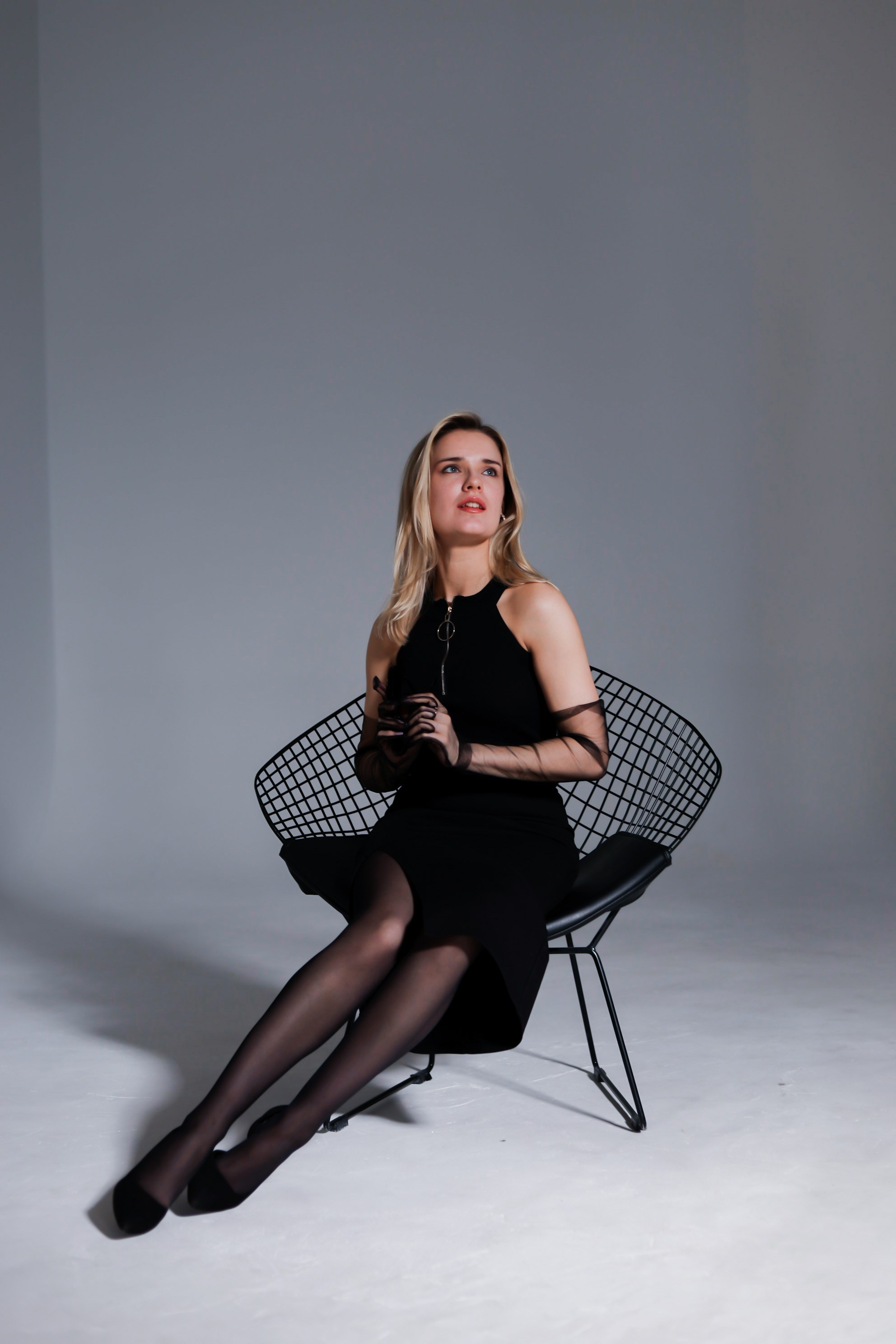 Фотосессия в студии Новотроицк Орск Недорого. Женский фотограф в Орске Новотроицке Динара Долганова