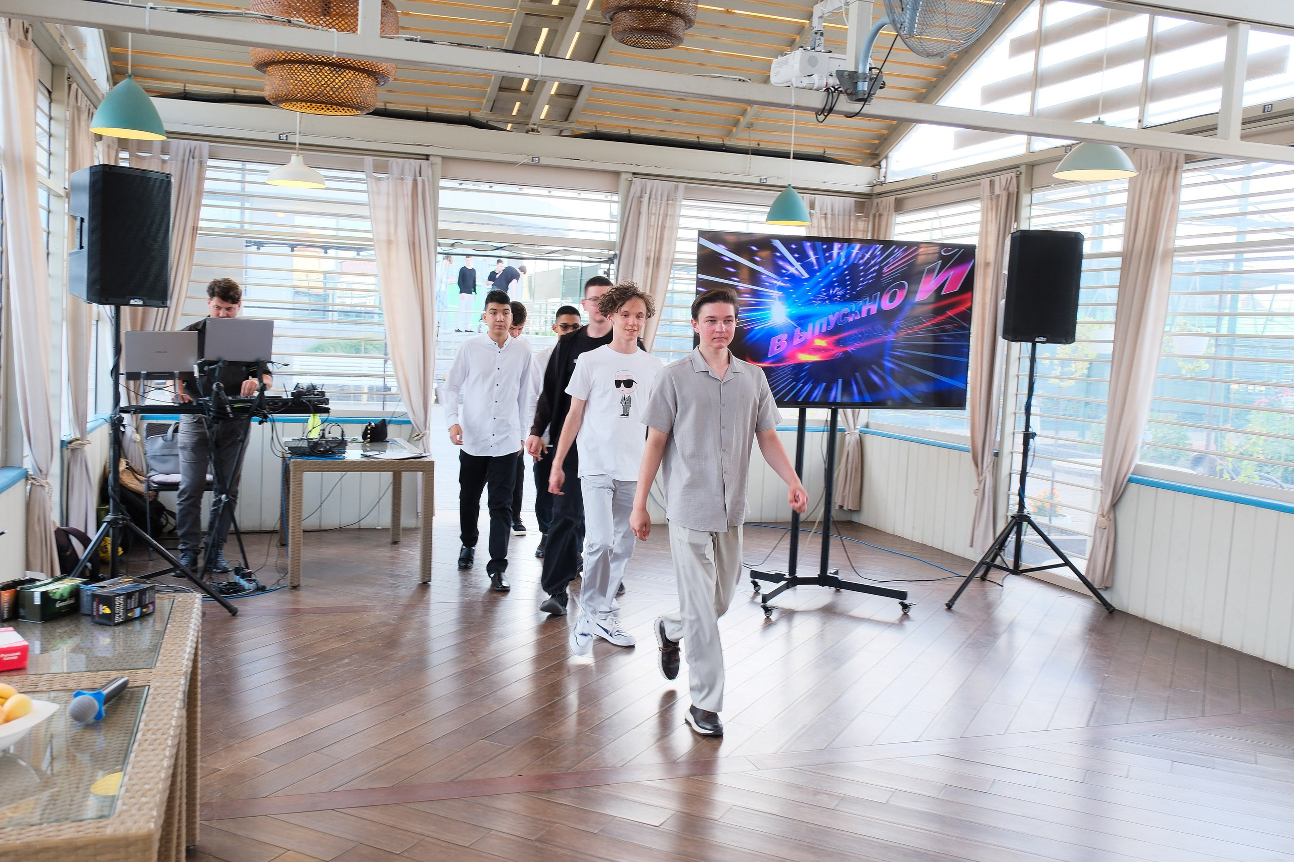 9 Класс Выпускной. Фотограф Анатолий Деникин