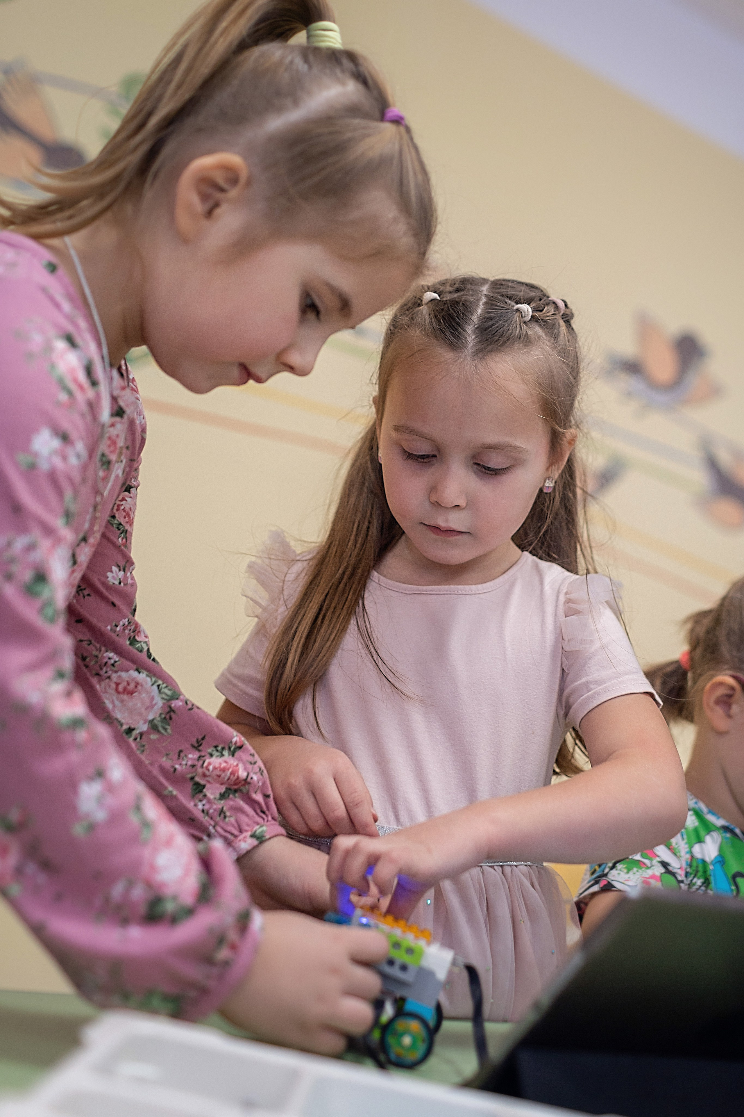 День в саду_ноябрь 2024. Семейный фотограф в Санкт-Петербурге