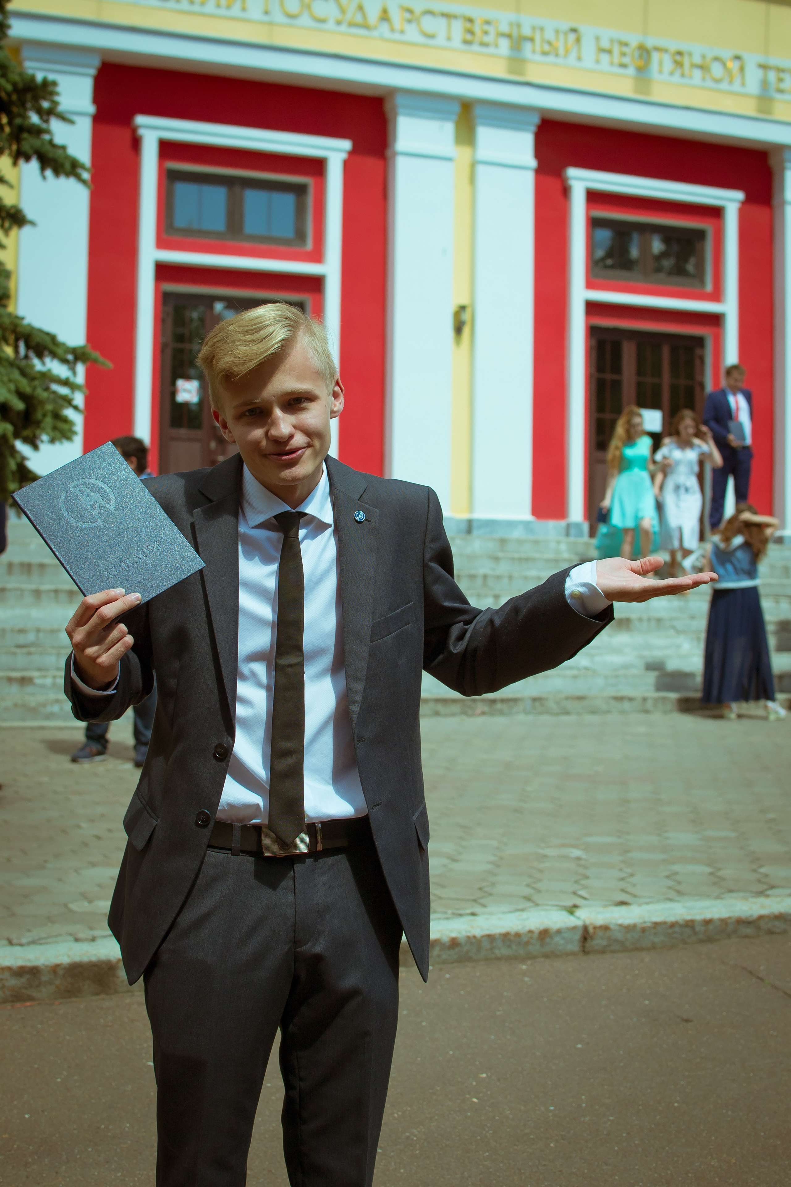 Репортажный фотограф на юбилей корпоратив, мероприятия в Уфе. Свадебный фотограф Тимур Хабибуллин