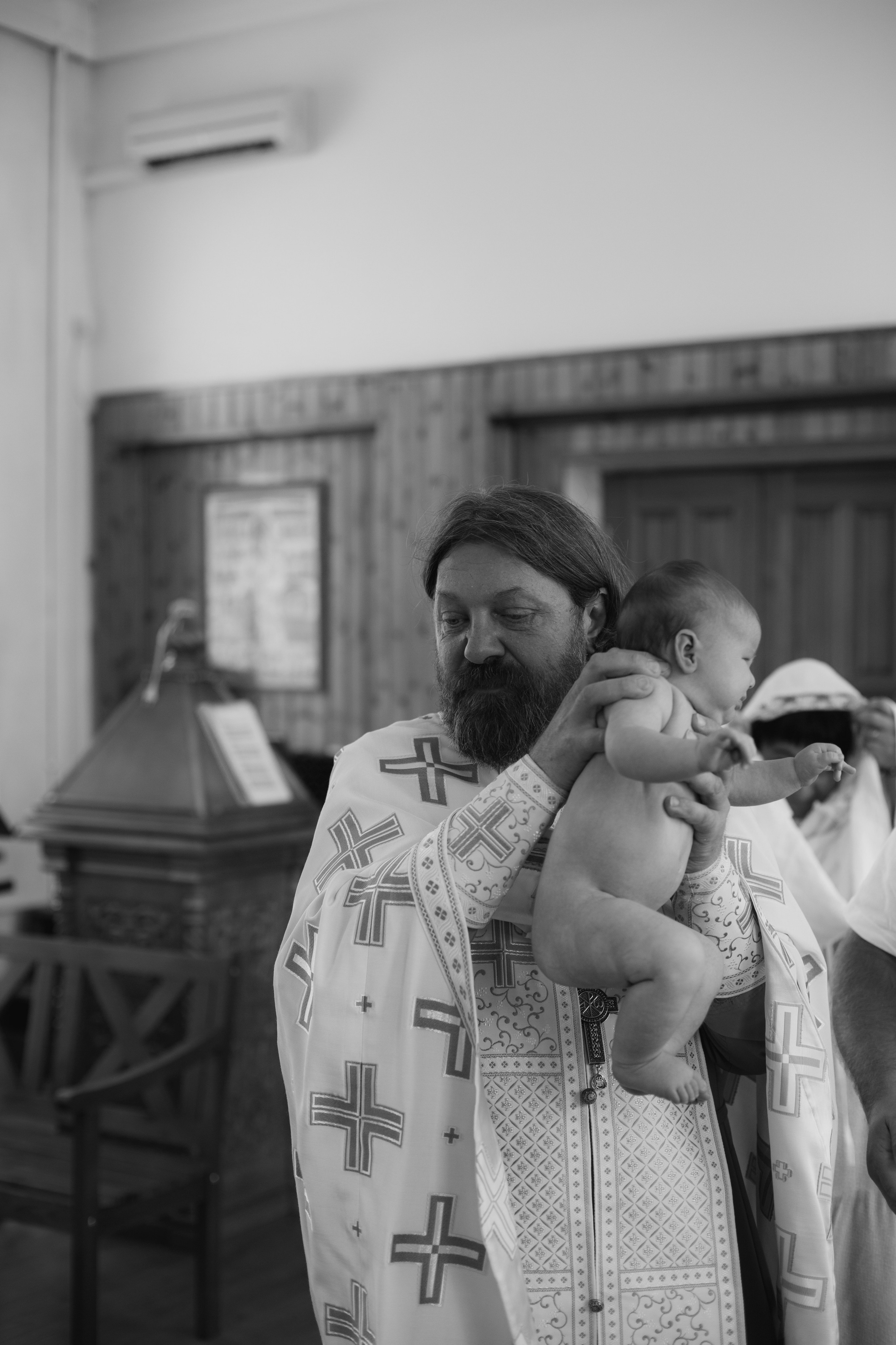 Фотосъёмка таинства крещения в Белгороде. Свадебный и контент фотограф в Белгороде Ярослав Гаврилейченко