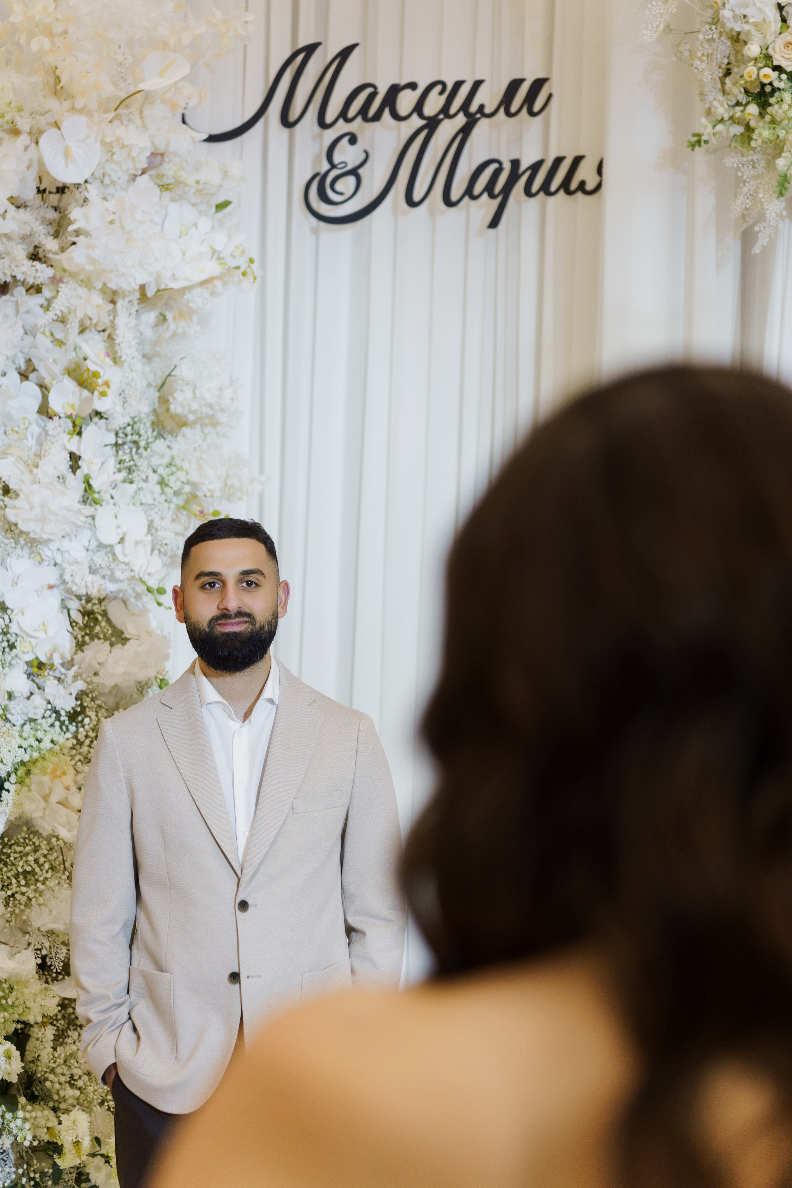 Красивое обручение на берегу чёрного моря в Лермонтово от ТВИНС СТУДИО. ТВИНС СТУДИО — лучшие свадебные фотографы и видеографы в Краснодаре