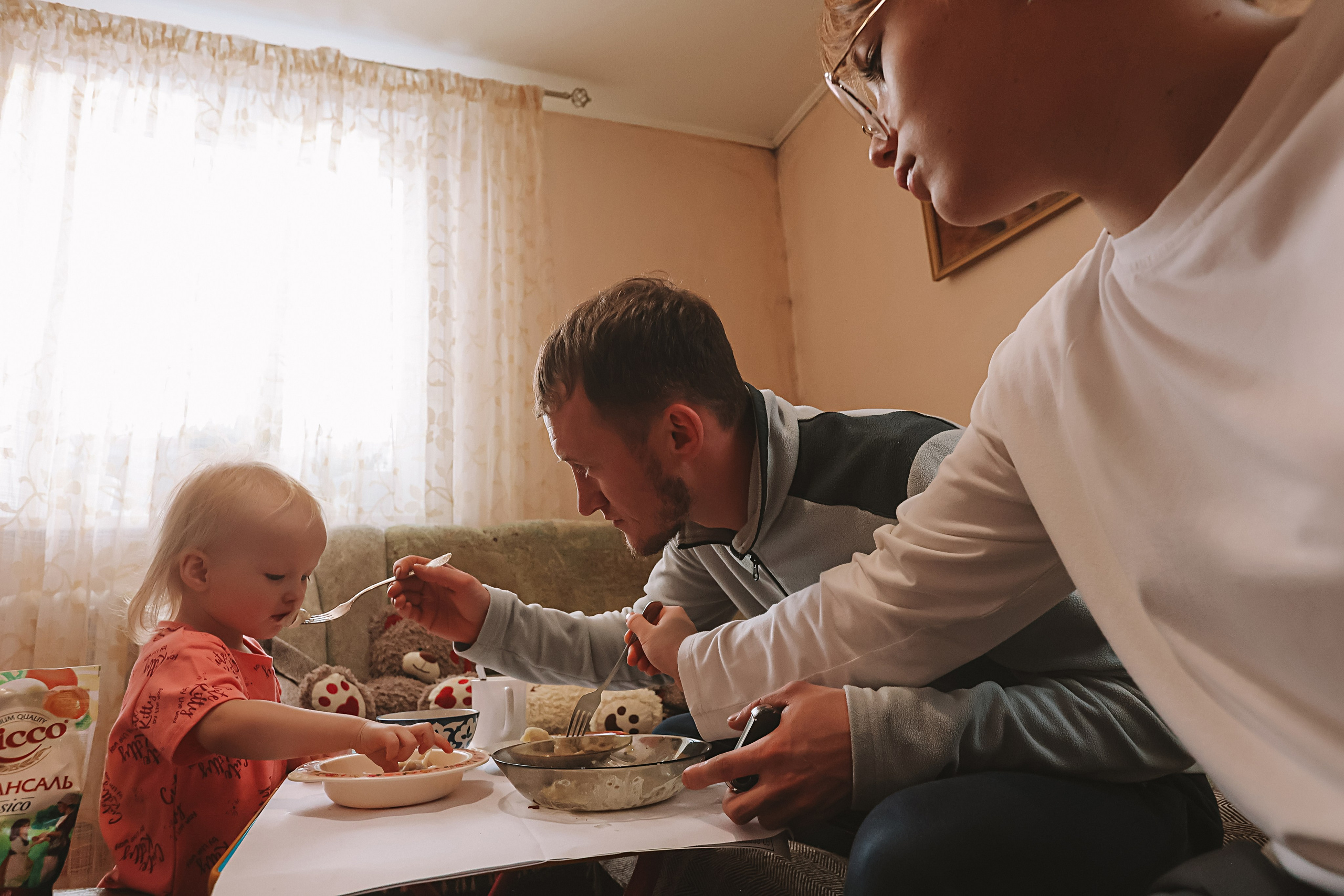 Большая семья репортаж. Семейный фотограф Тюмень, фотограф на роды Салмина Мария