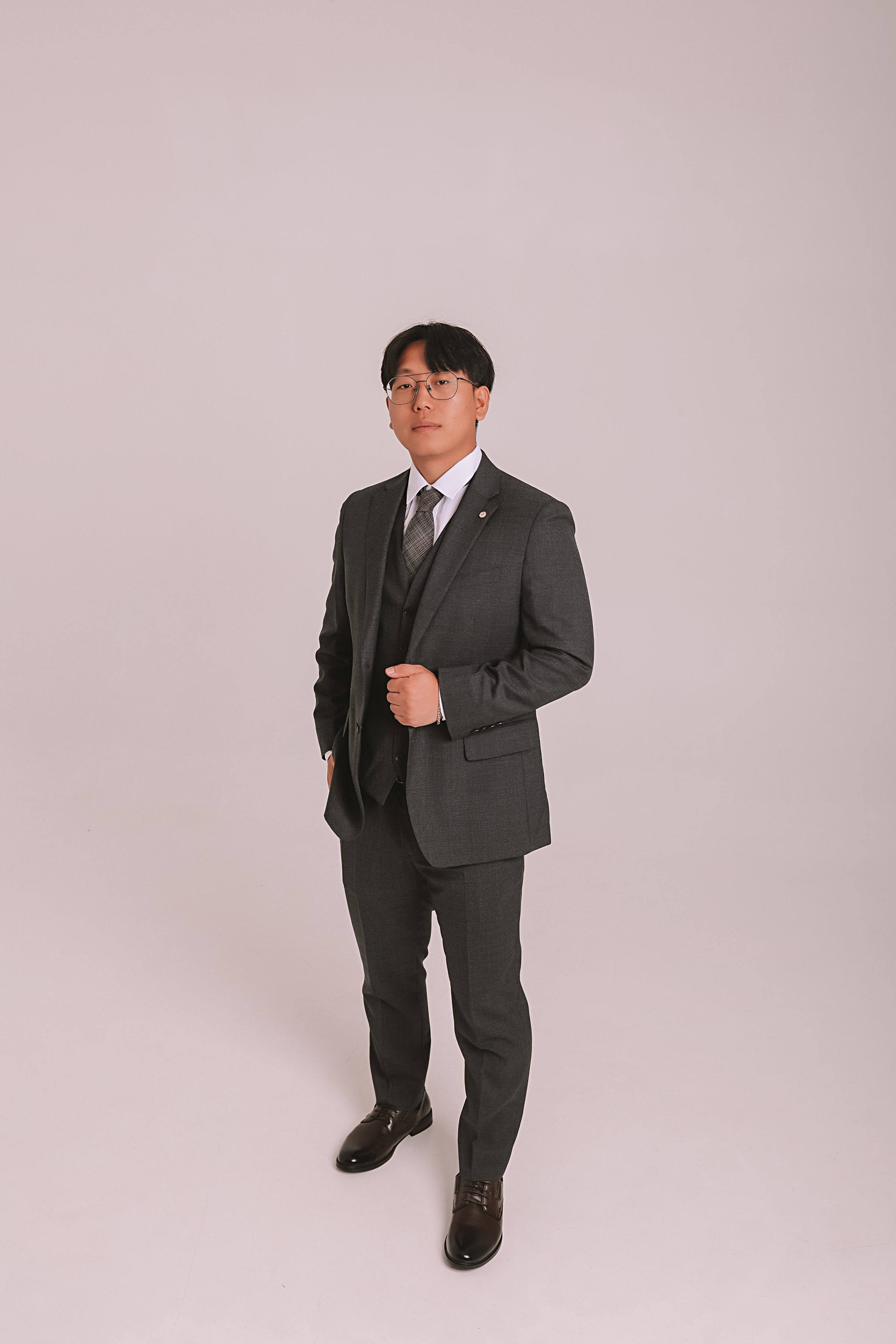 Айвазовский и парк дружбы народов. Семейный фотограф Тюмень, фотограф на роды Салмина Мария