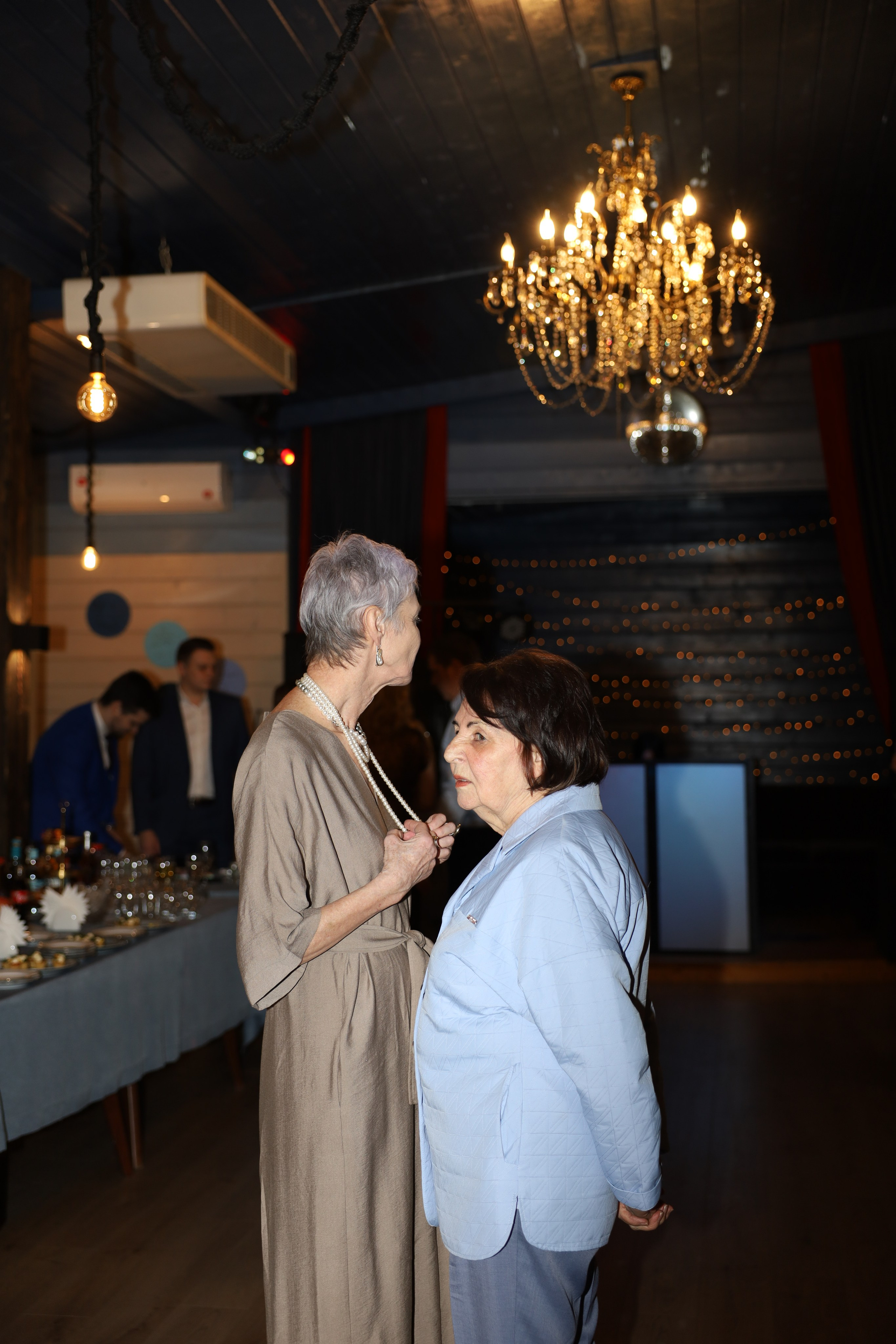 𝒜𝓇𝓉𝑒𝓂 & 𝐿𝓎𝓊𝓈𝓎𝒶 (𝓇𝑒𝓈𝓉𝒶𝓊𝓇𝒶𝓃𝓉). 𝑀𝑜𝓈𝒸𝑜𝓌. Свадебный фотограф в Санкт-Петербурге