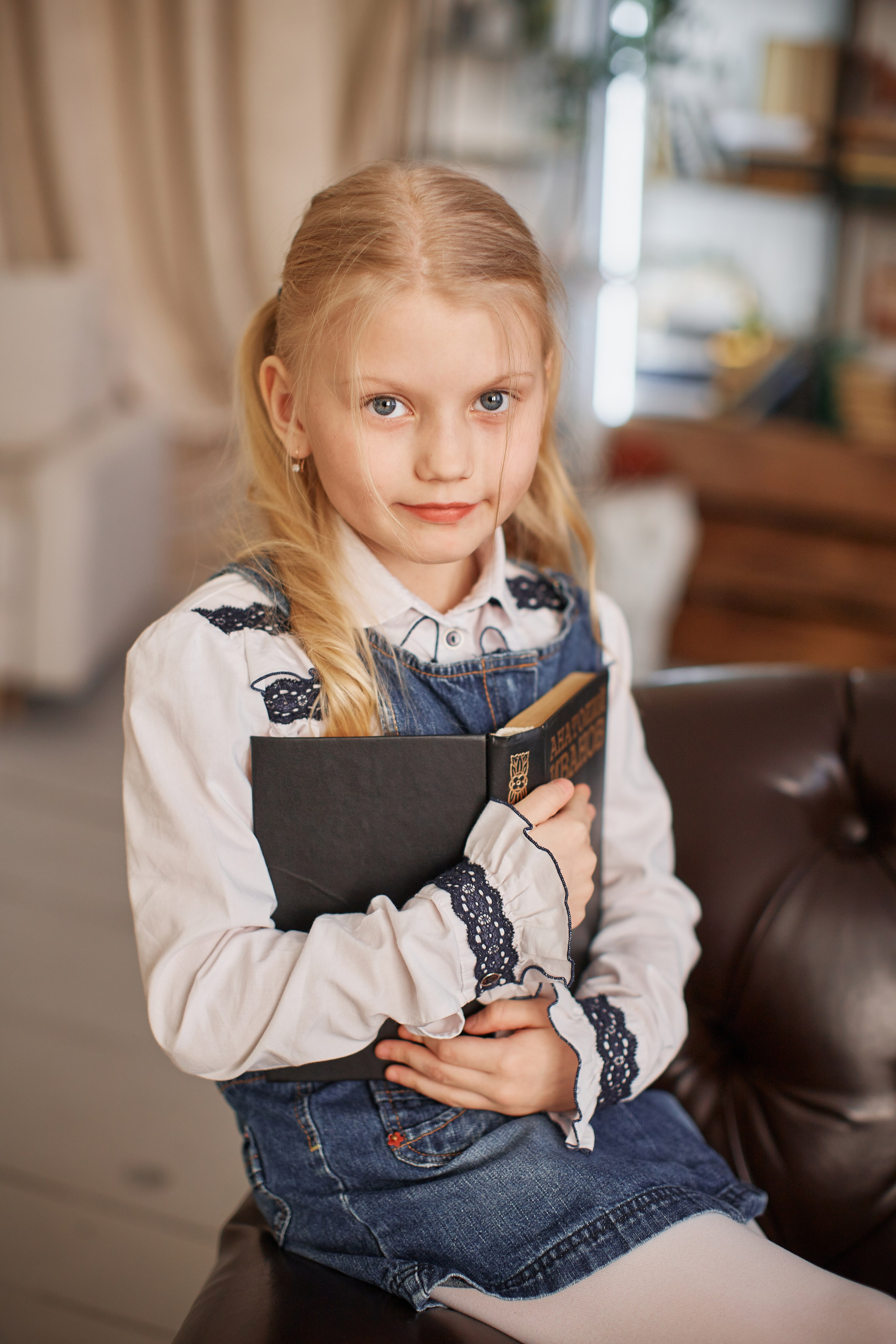 Портреты. Выпускные альбомы в городе Курган для всех