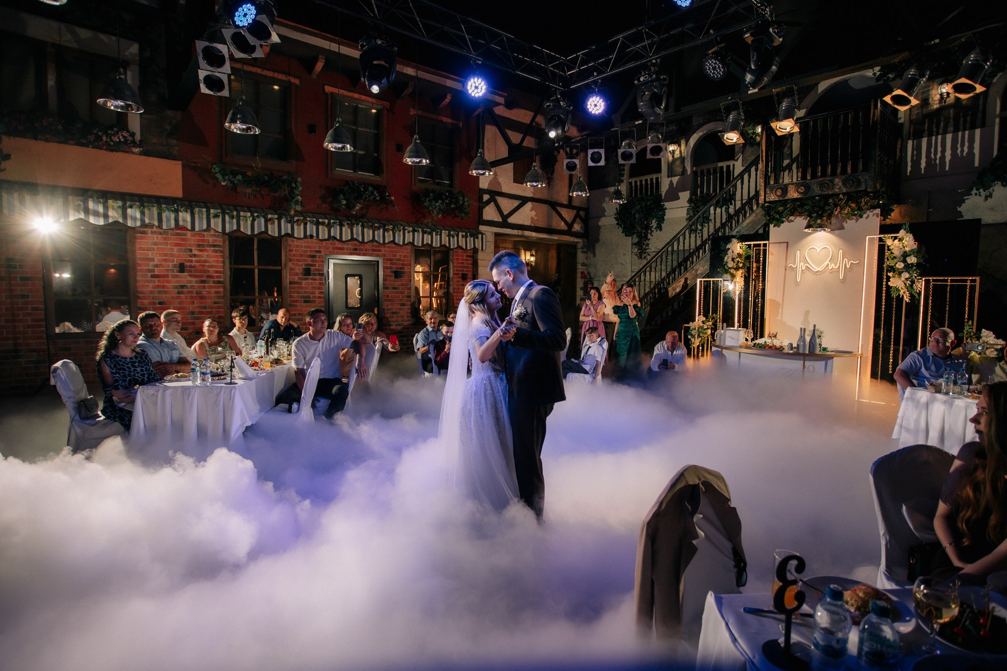 Дмитрий и Вероника. Свадебный и портретный фотограф в Омске Антон Карев