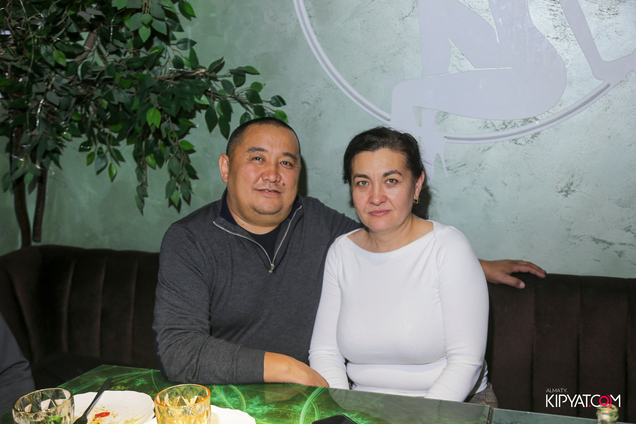 УХО И МЕДВЕДЬ НА САИНА. КИПЯТКОМ АЛМАТЫ! Фотосъемка мероприятий в Алматы