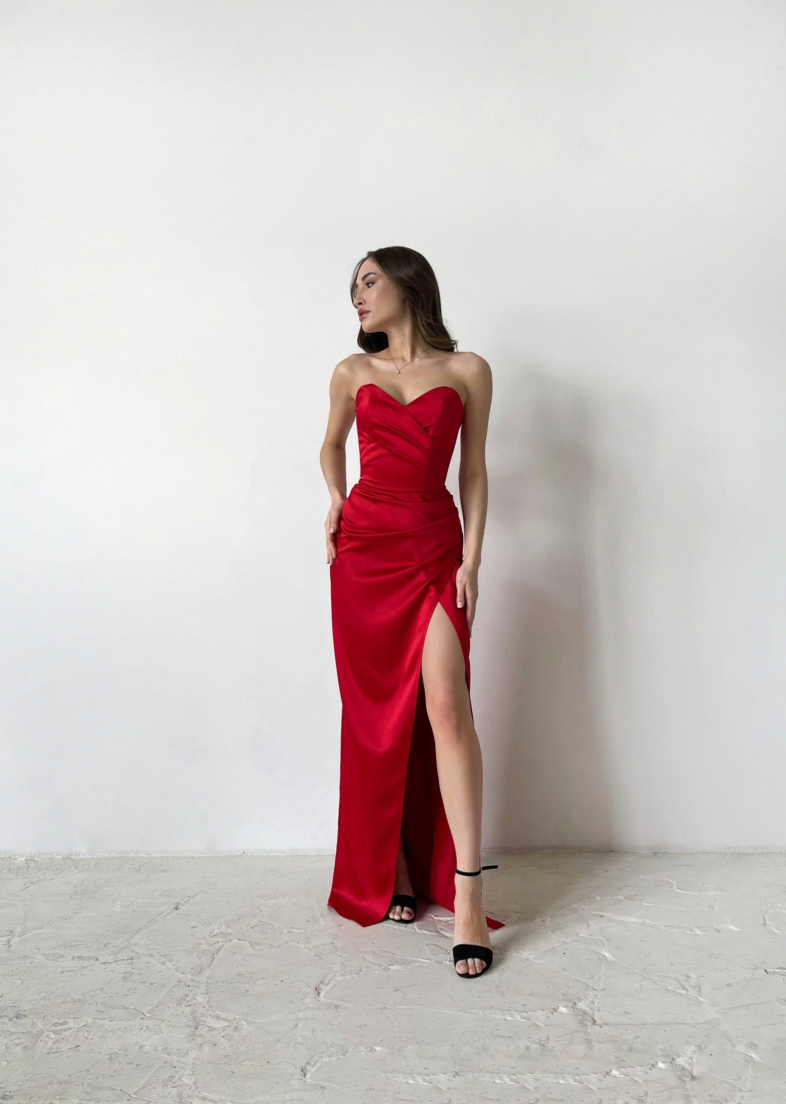 Екатерина, 40-42 р-р, 168 см. KED Production — продакшн из СПб. Создаём фото, видео и контент, который помогает брендам и селлерам продавать больше