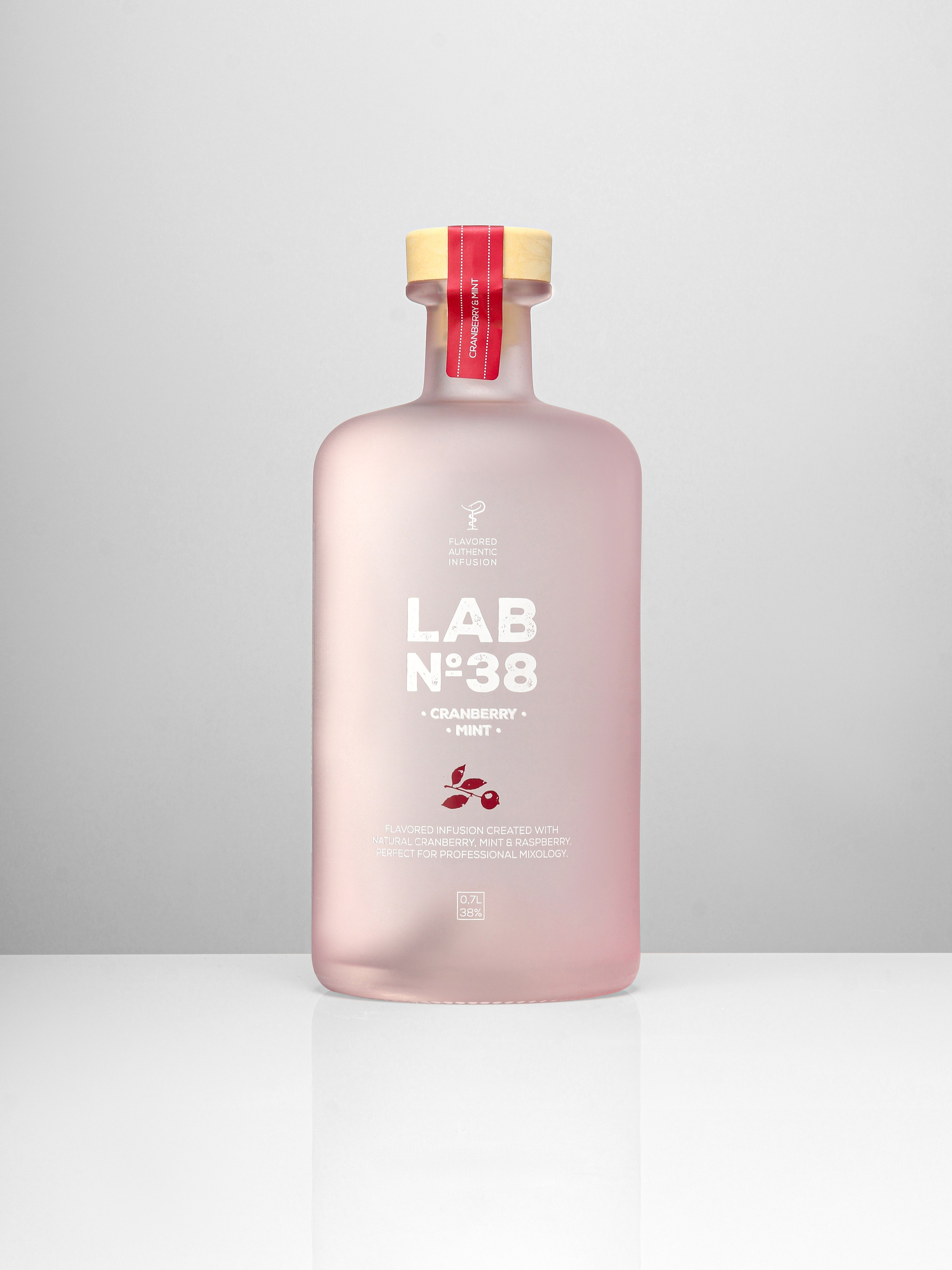 Профессиональная каталожная съемка алкогольной продукции на белом фоне для сайта | Санкт-Петербург