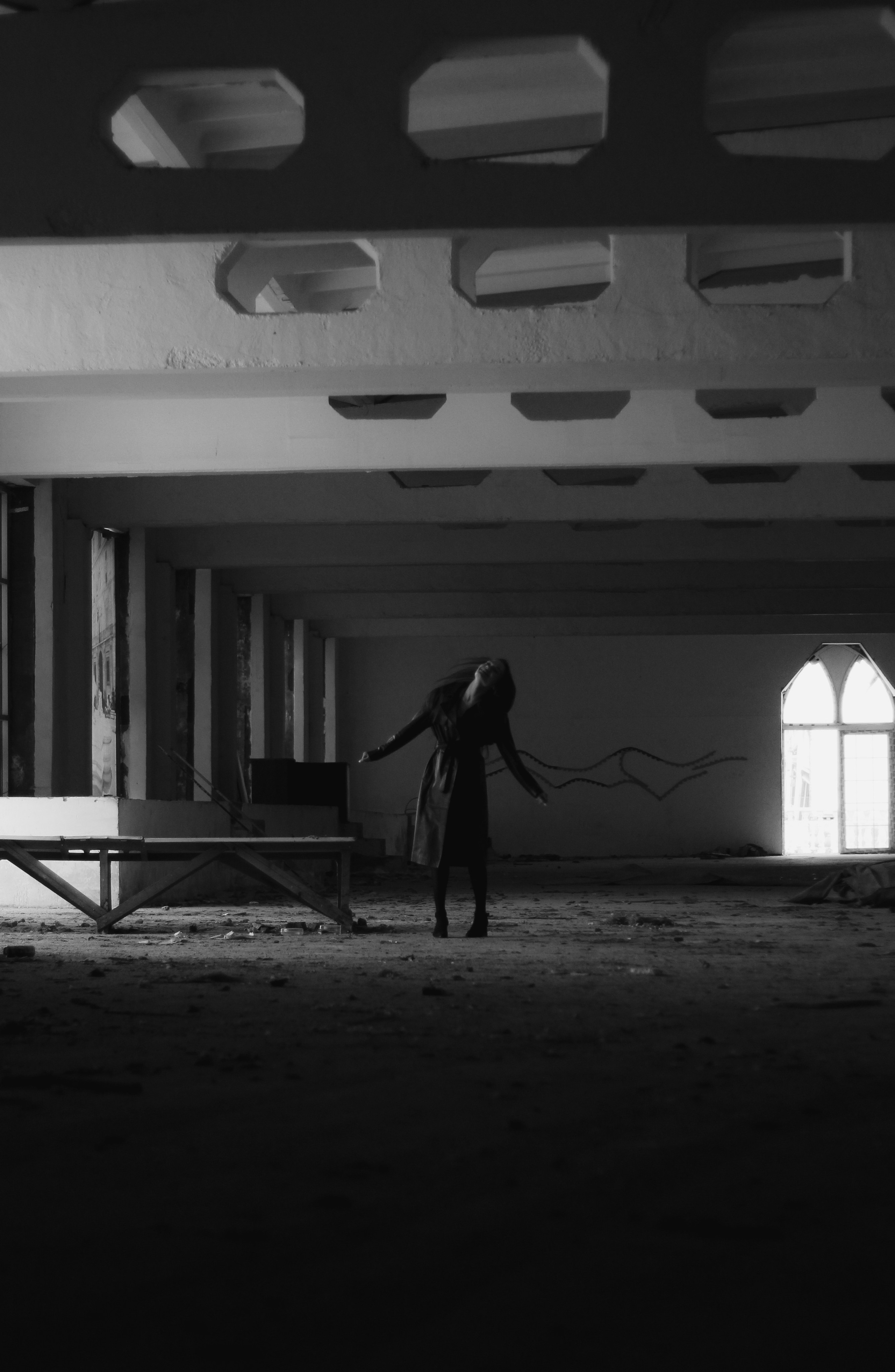 фотограф красноярск уличная съемка фотосессия стрит street фотопрогулка фотография девушки чб фотограф красноярск мужская съемка свадебная фотосессия уличная съемка прогулка фото фотостудия домашняя фотосессия  студийная съемка в студии фотосессия живые фото 