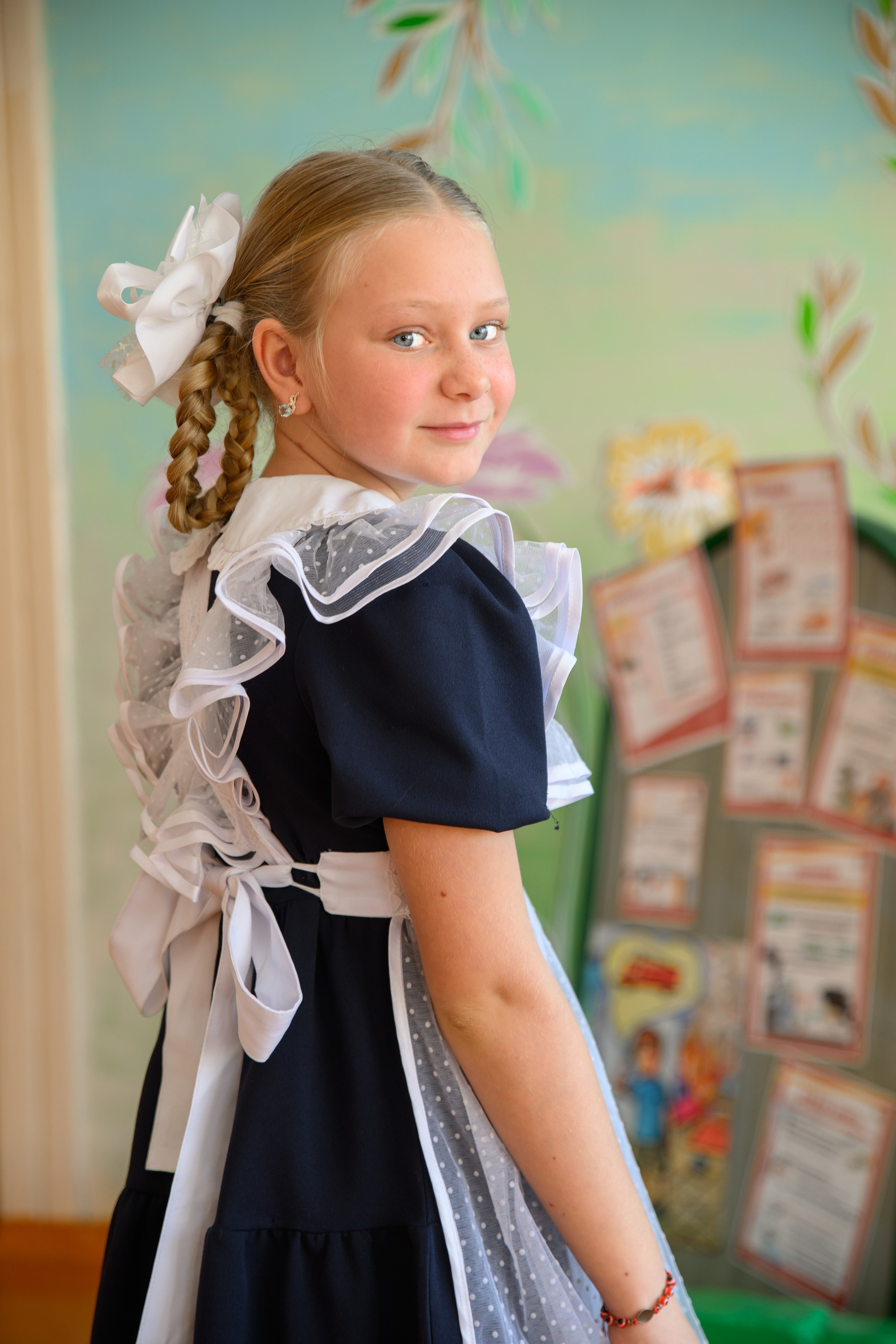 4 класс школа 11. Фотограф Ярмишко Дарья. Выпускные фотокниги