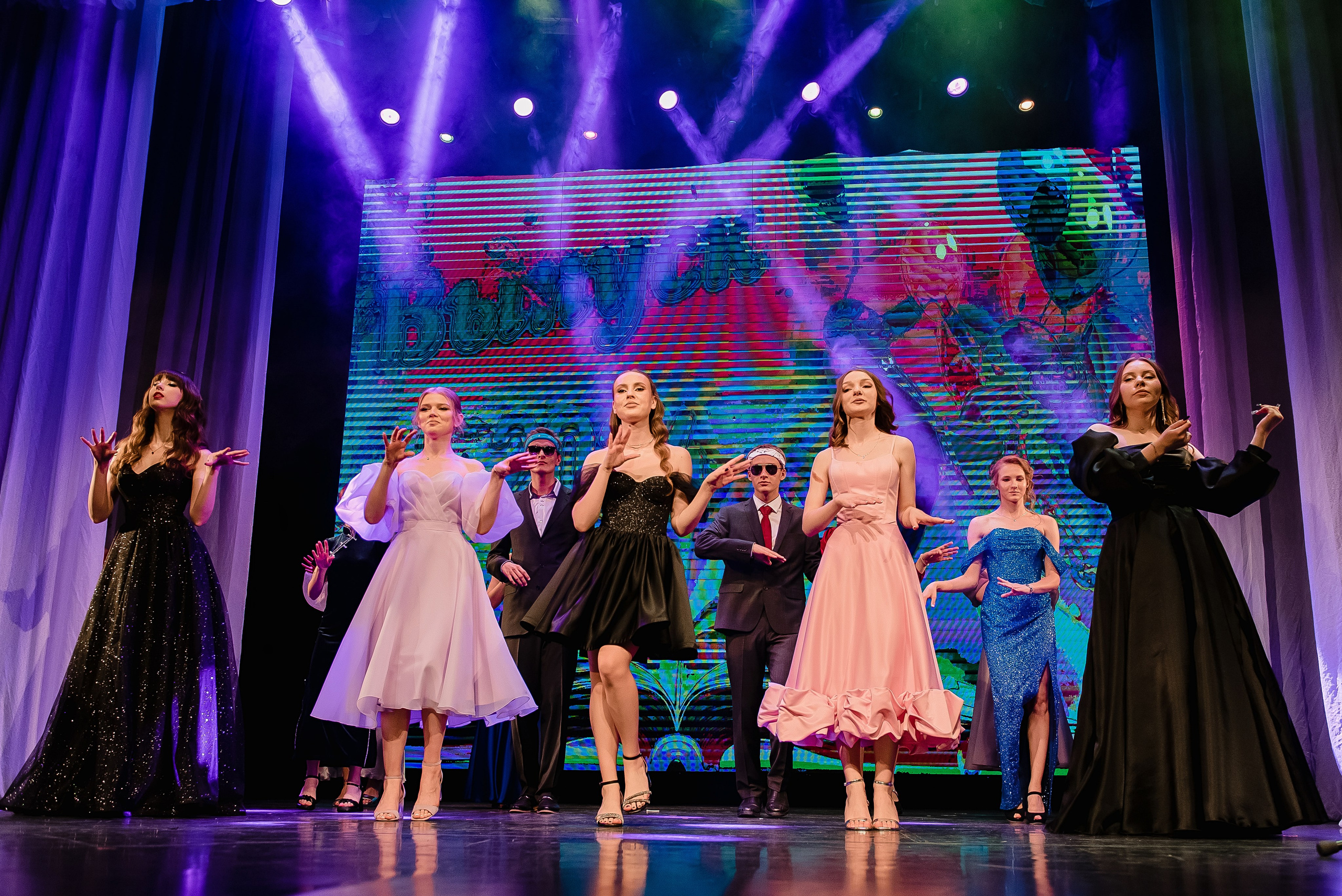 Выпускной школа 2024. Фотограф Рязань. Дарья Дмитриева