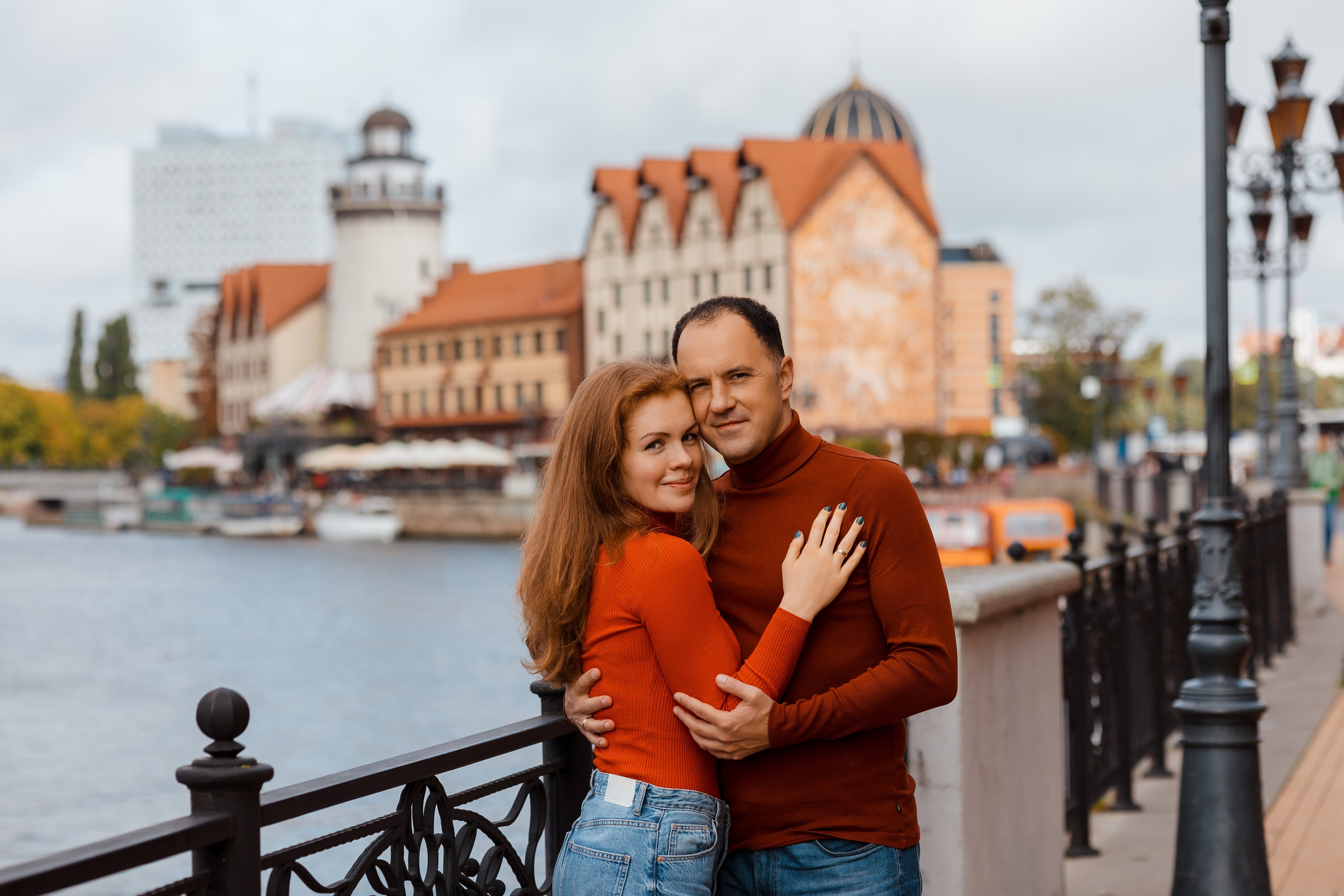 Семейная Рыбная деревня, остров Канта осень. Фотограф в Калининграде свадебная фотография, репортажная, фотосессии