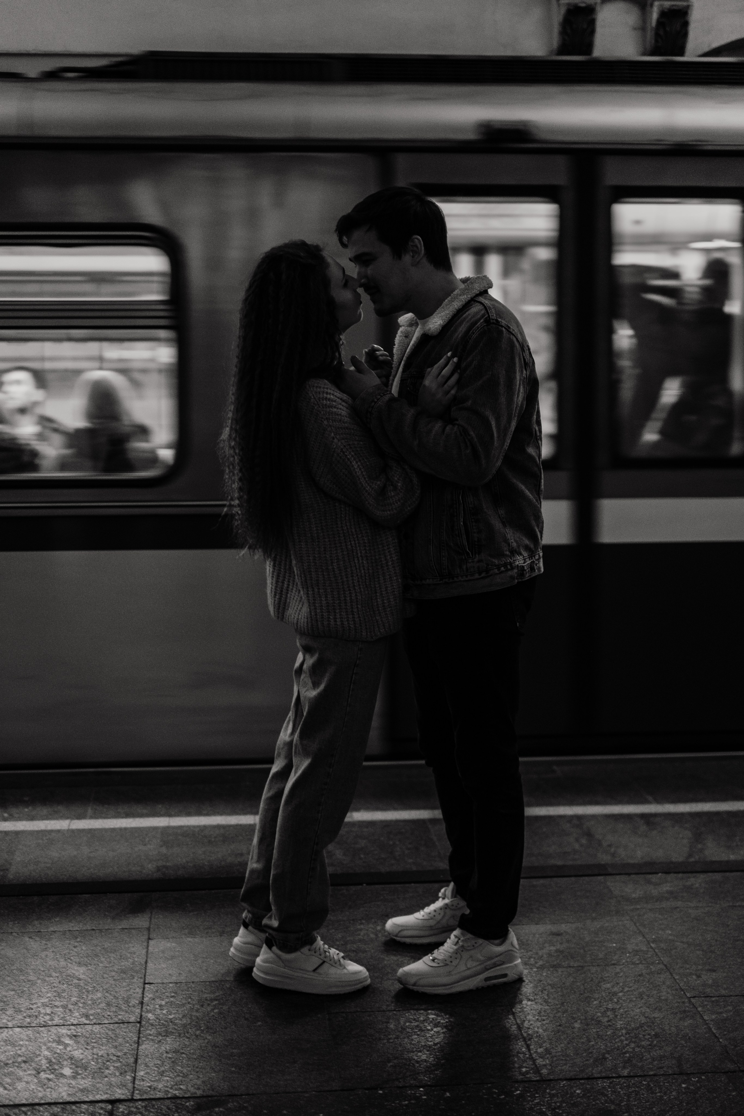 Любовь в ритме метро. Photographer Victoria Slavnova