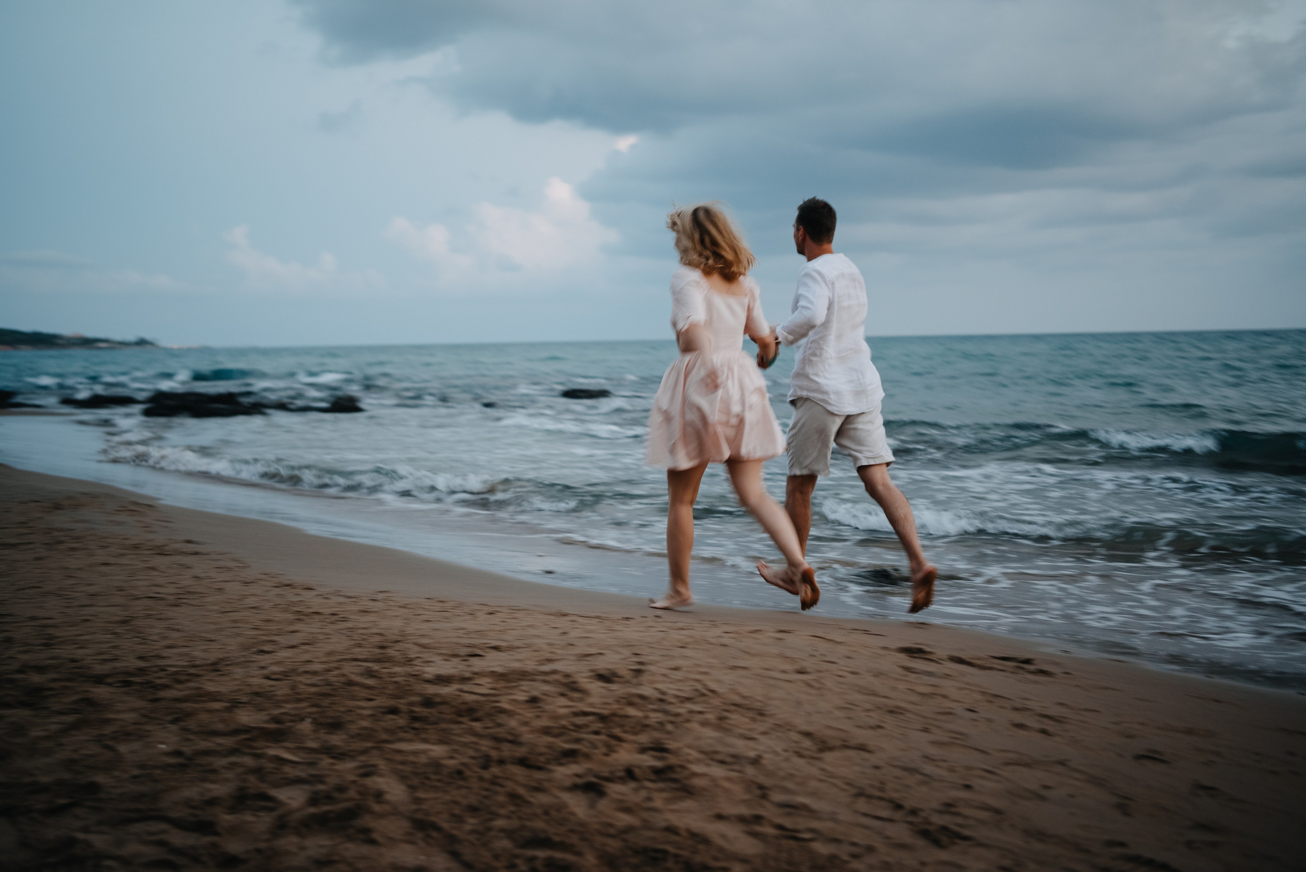 Съемка пары на море. Портретный и свадебный фотограф в Тбилиси • xeniqo