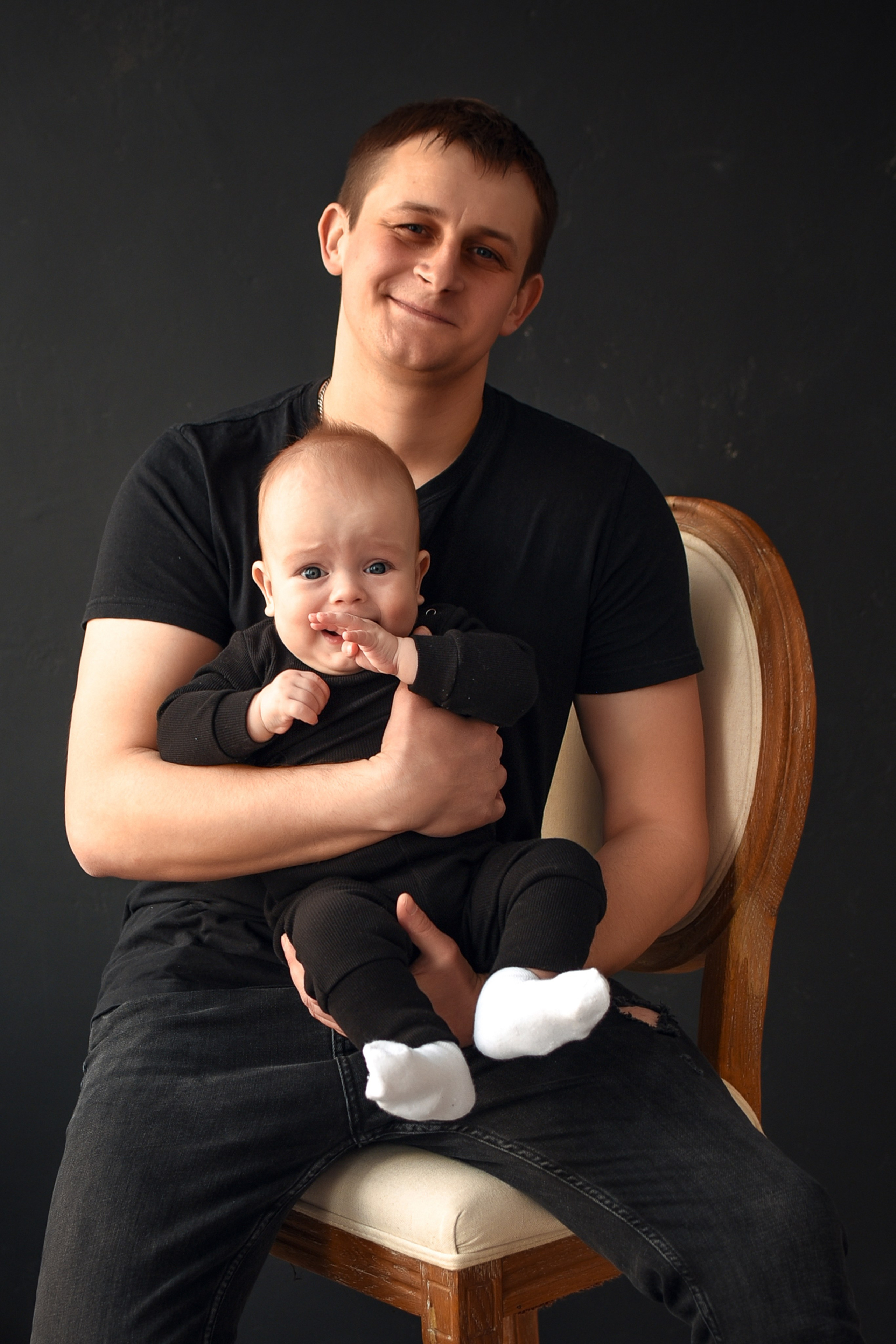 Семейная студийная фотосессия 3. Свадебный, семейный, детский, контент фотограф в Омске Максим Ильин