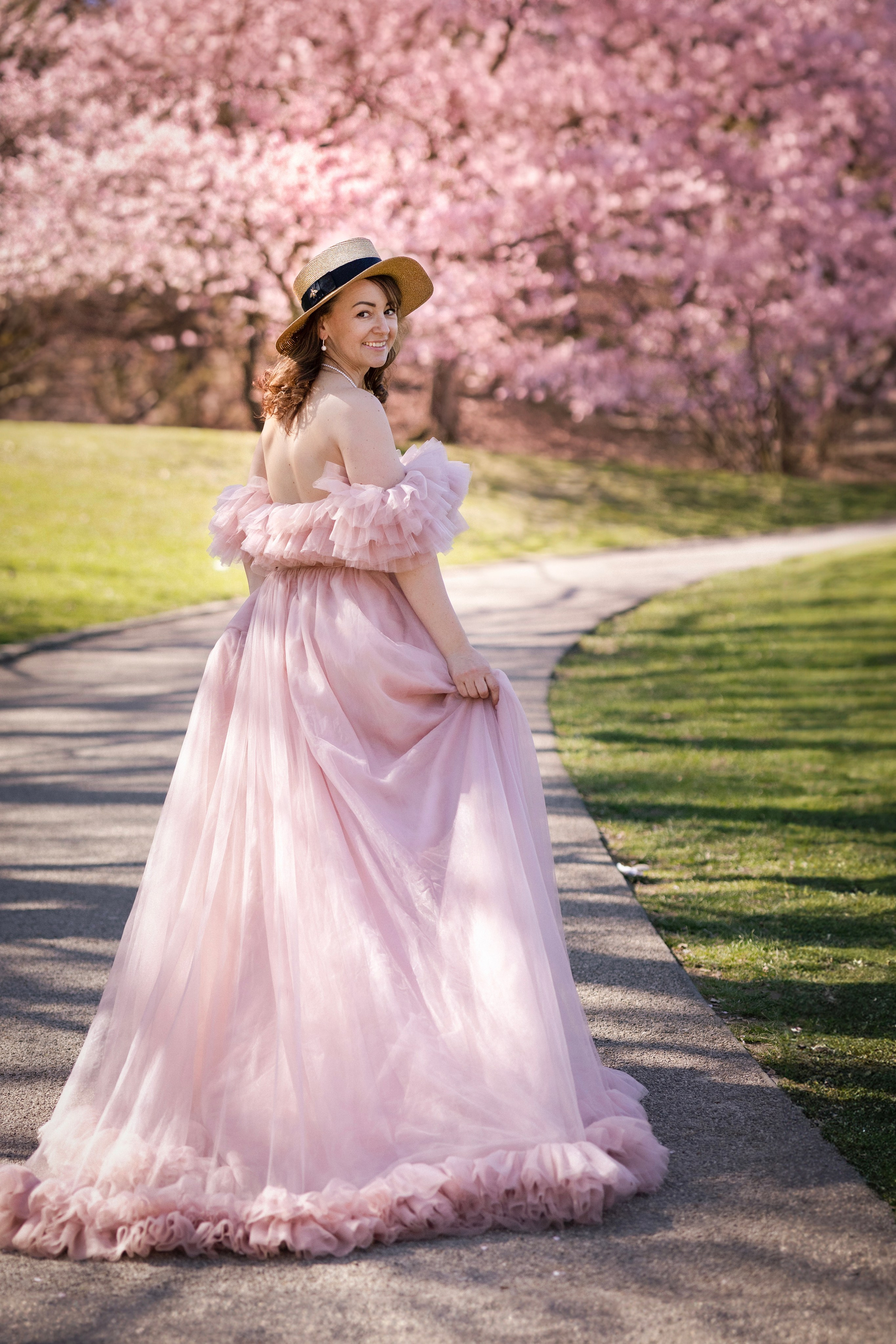 Cherry Blossoms in Munich. Photographer in Munich