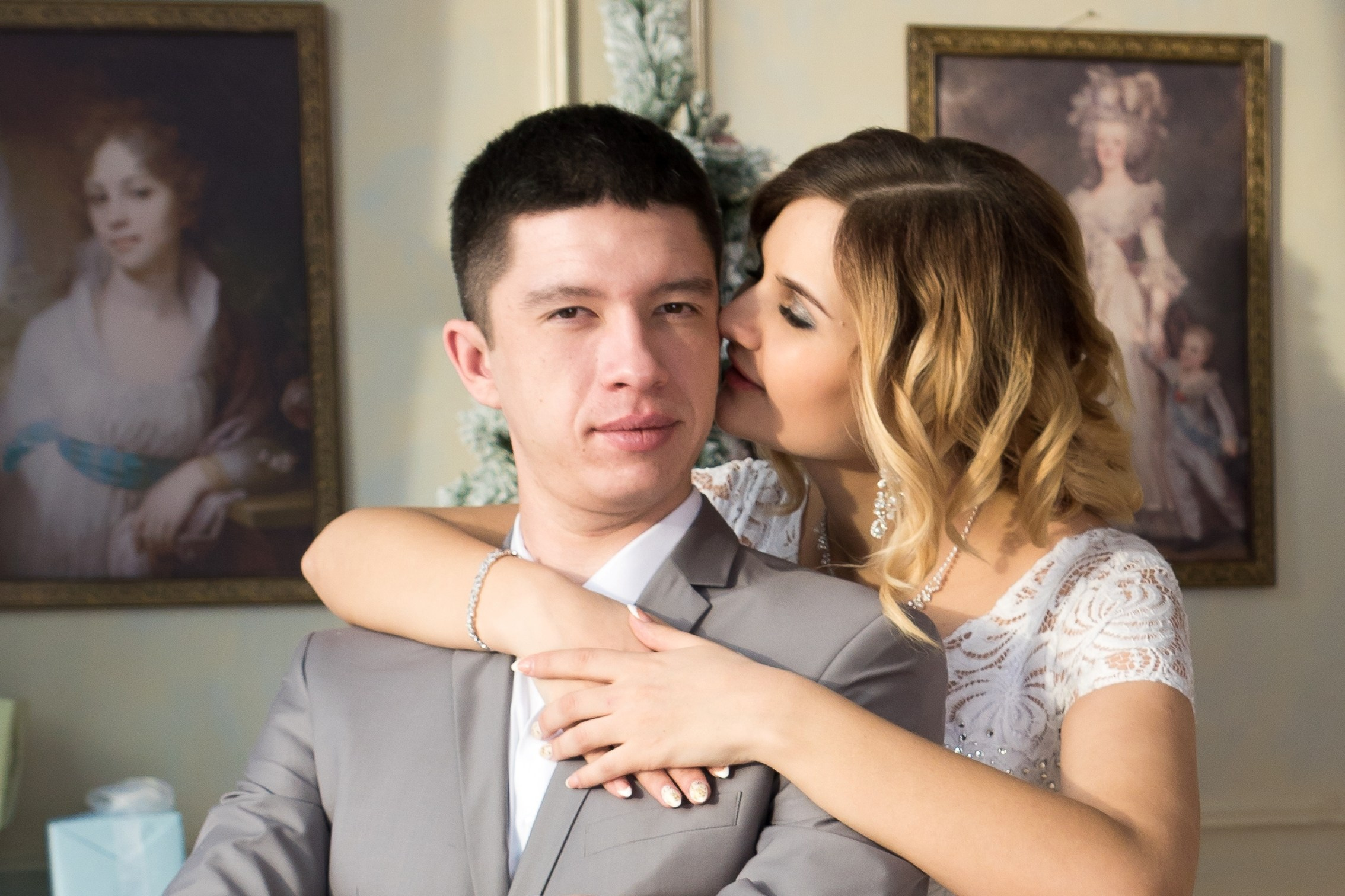 Свадебная фотосессия в интерьерной студии. Семейный фотограф Владимир Просвиркин. г. Самара