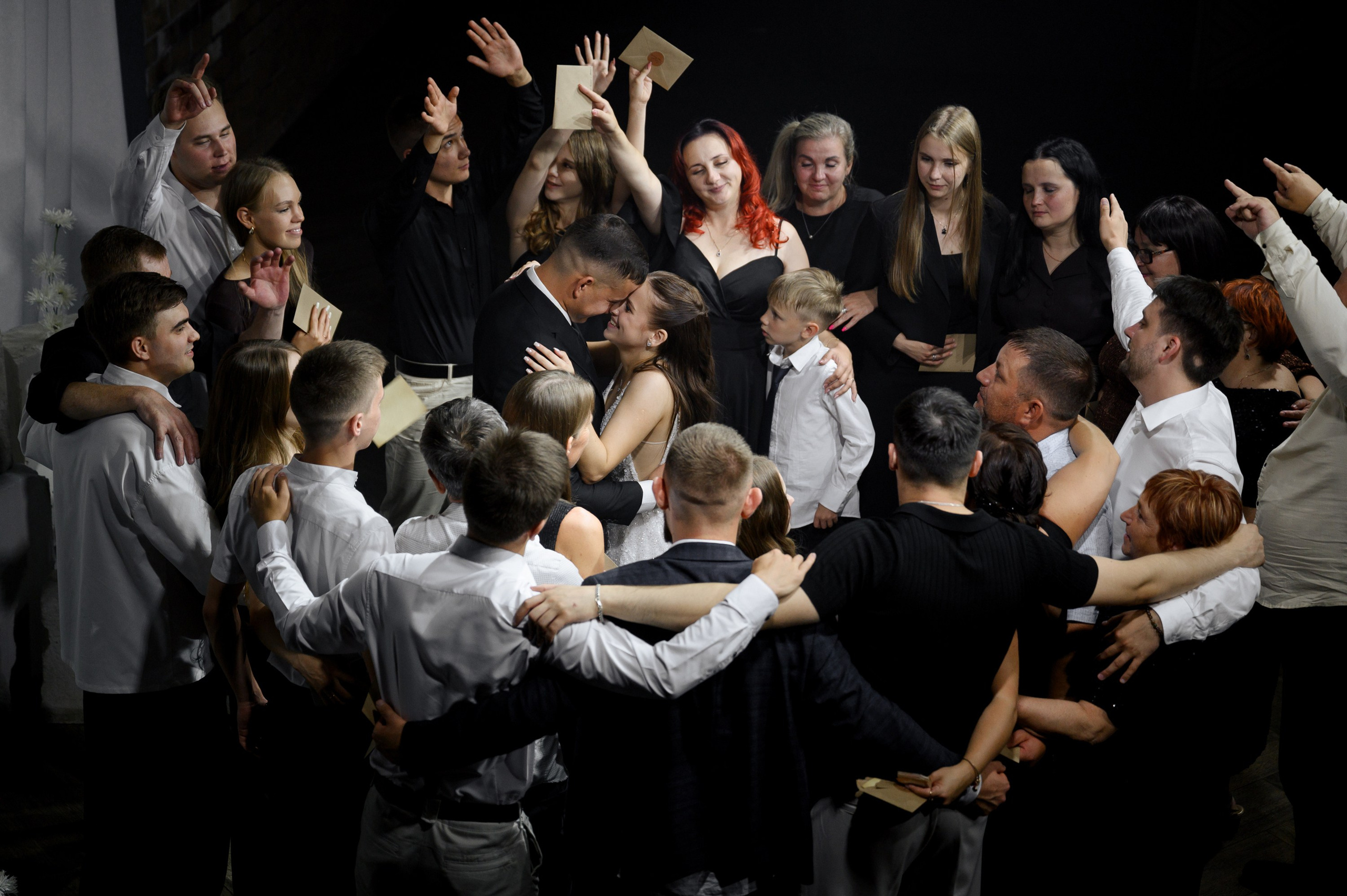 Антон и Виолета. Zhulanovilya