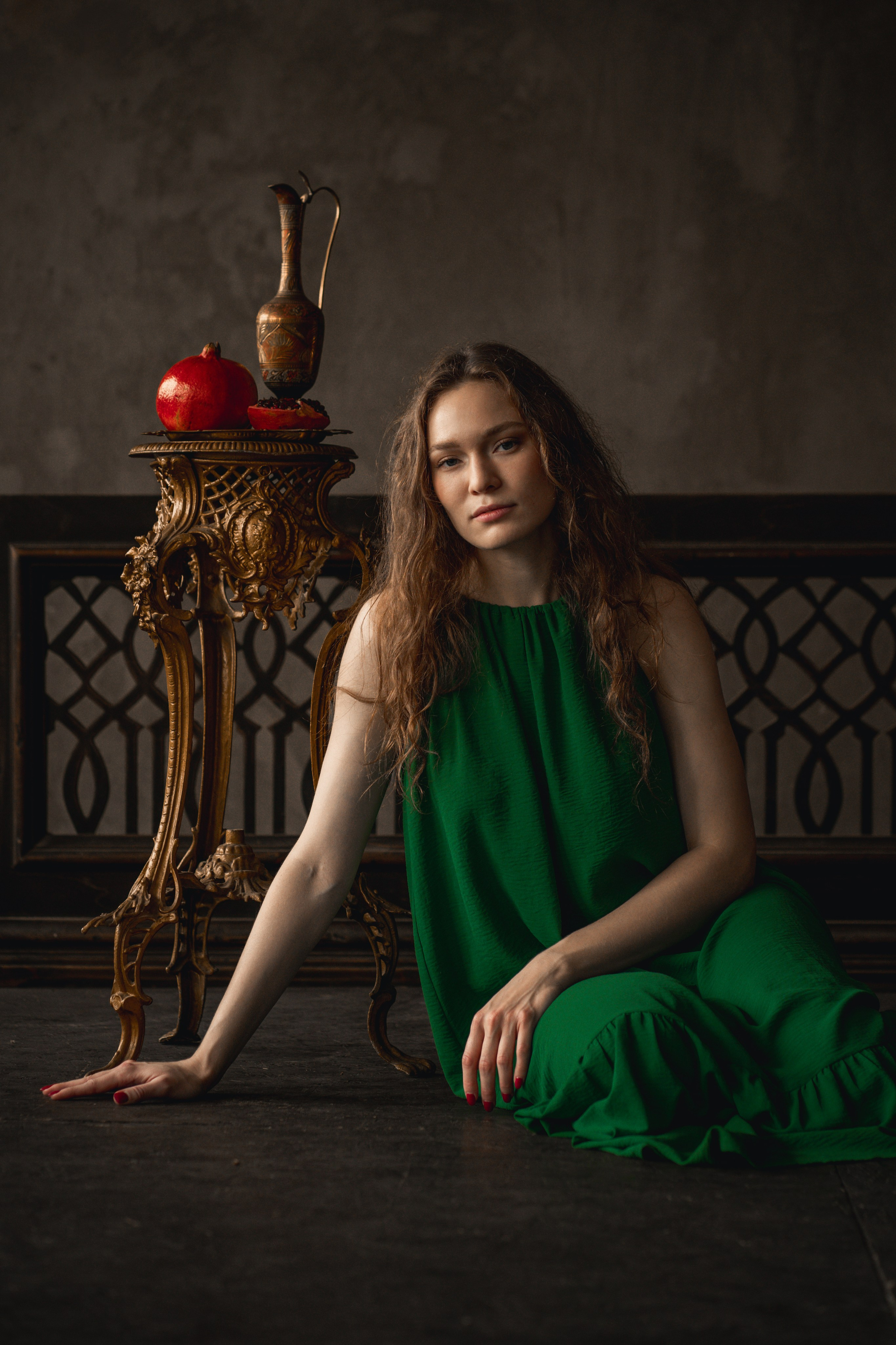 Девушка с гранатом. Фотограф Мария N Екатеринбург