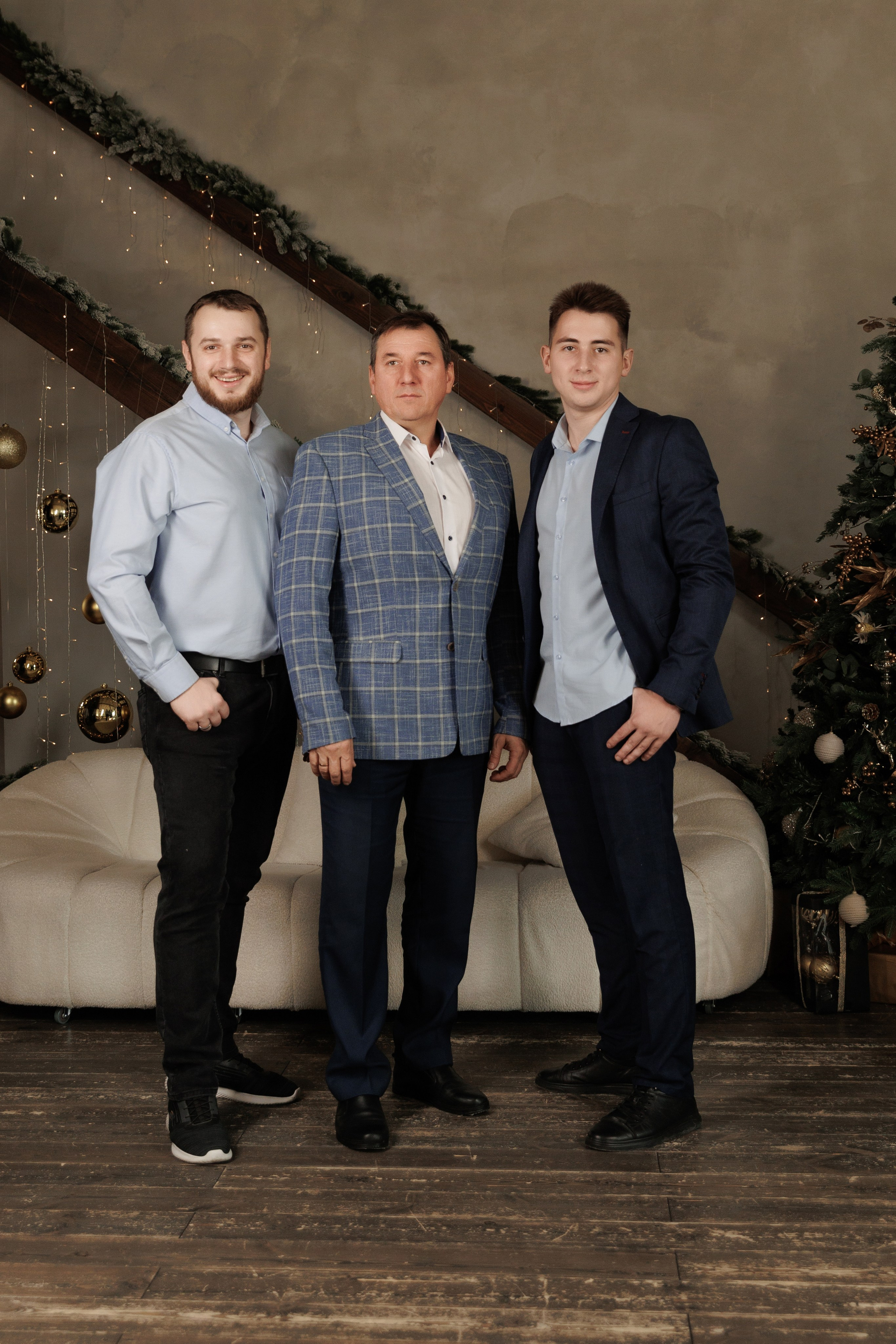 Наталья с семьей. Фотограф женского портрета, беременности и материнства Харькова Елена