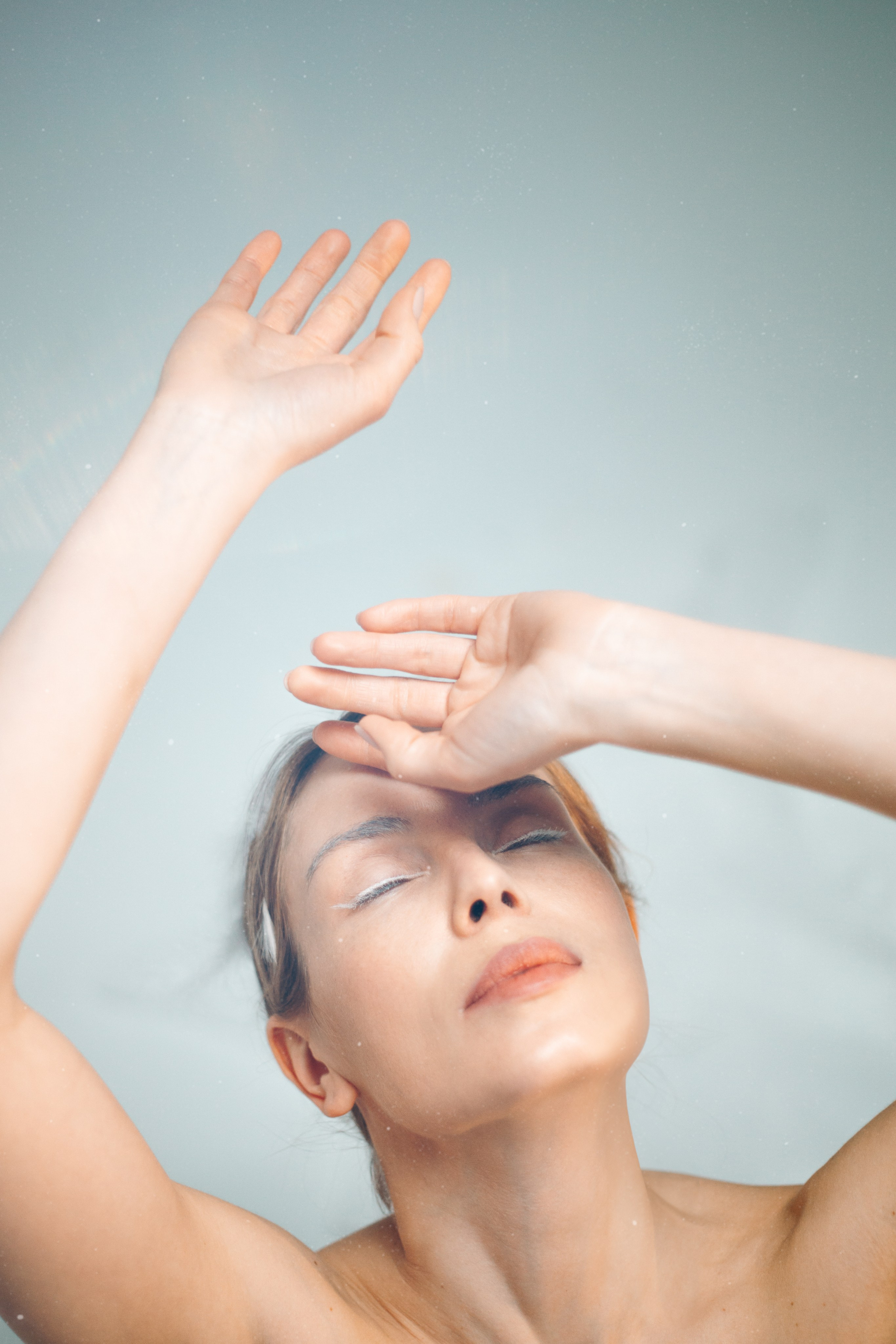 SWAN. Настоящие портреты и истории