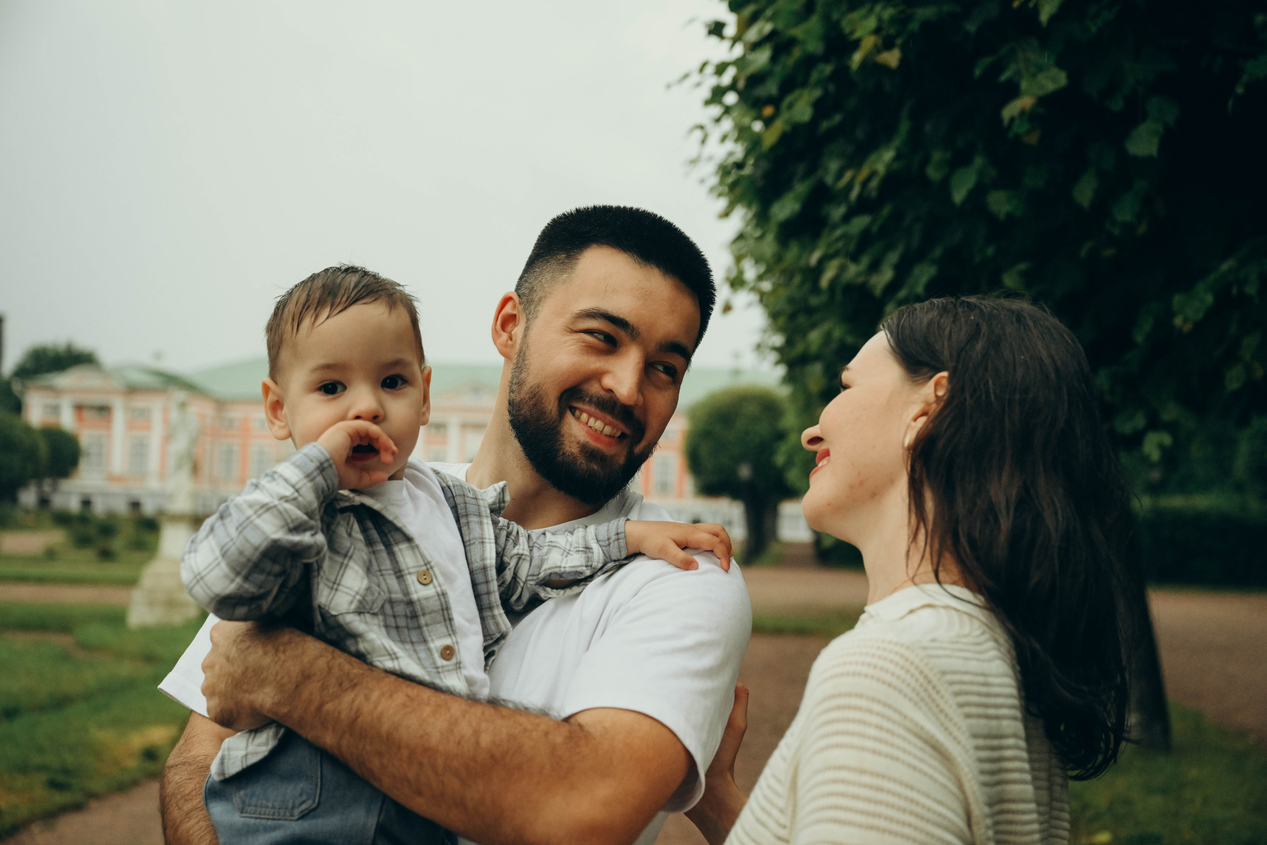 Большая семья в Кусково. Семейный фотограф в Москве Люберцах Ирина Вронская