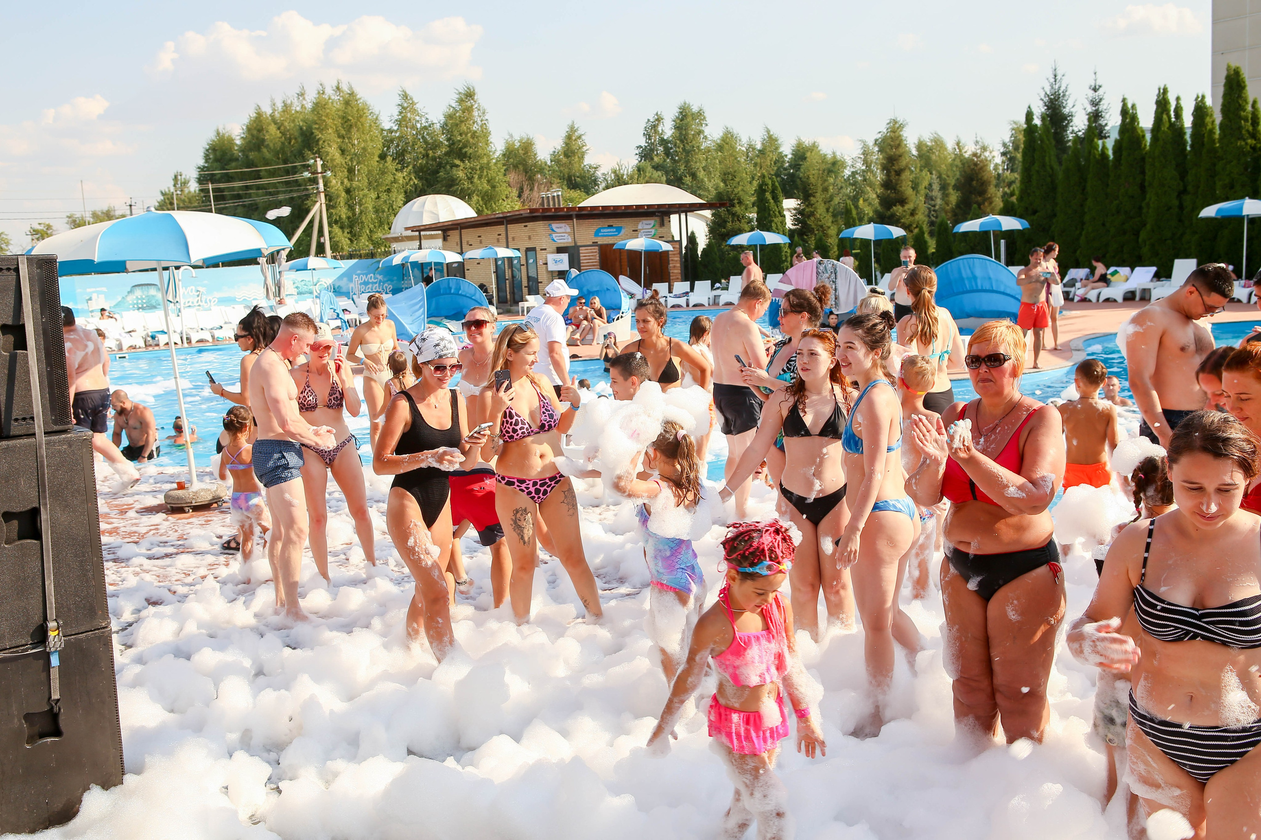 Nova Paradise. Свадебный и предметный фотограф Ренат Каламперов