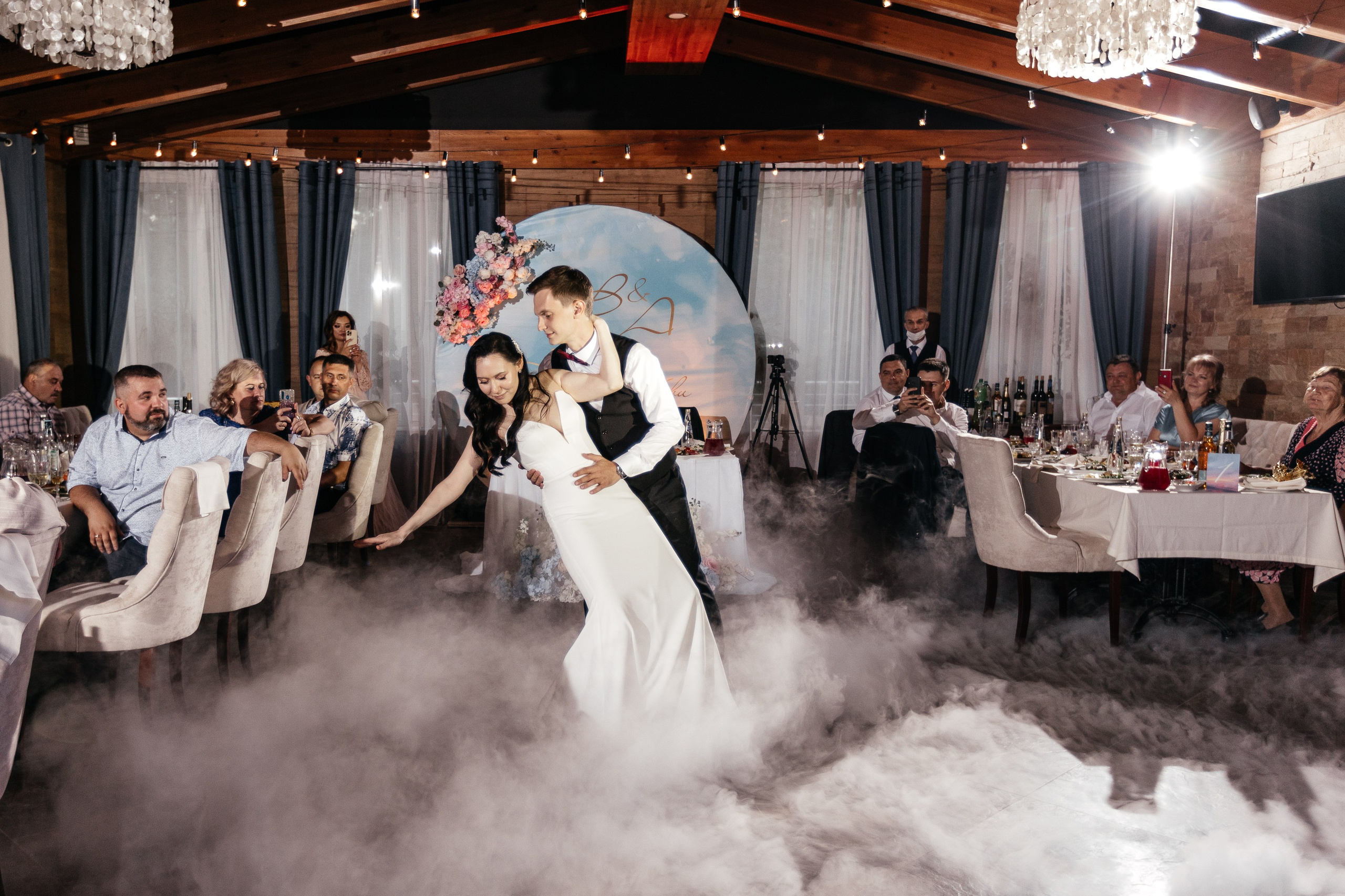 Свадебный фотограф Уфа — Руслан ГабдлисламовЖивые эмоции, красивые кадры, воспоминания на всю жизнь.Работаю по всей Республике Башкортоста. Свадебный фотограф Уфа Руслан Габдлисламов