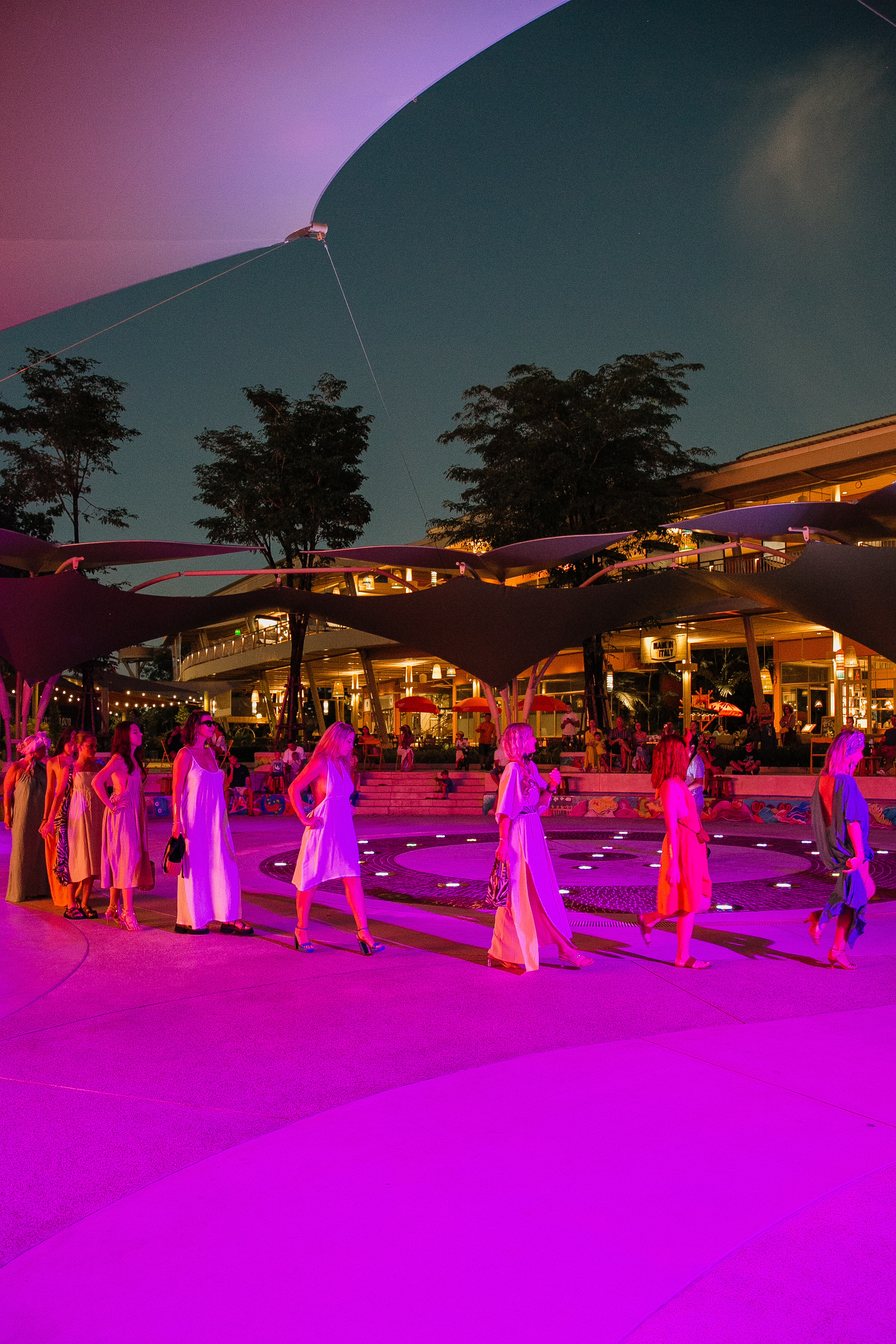 Показ AMORE Бангтао 30.09.23. Фотограф и видеограф Анна Домашенко