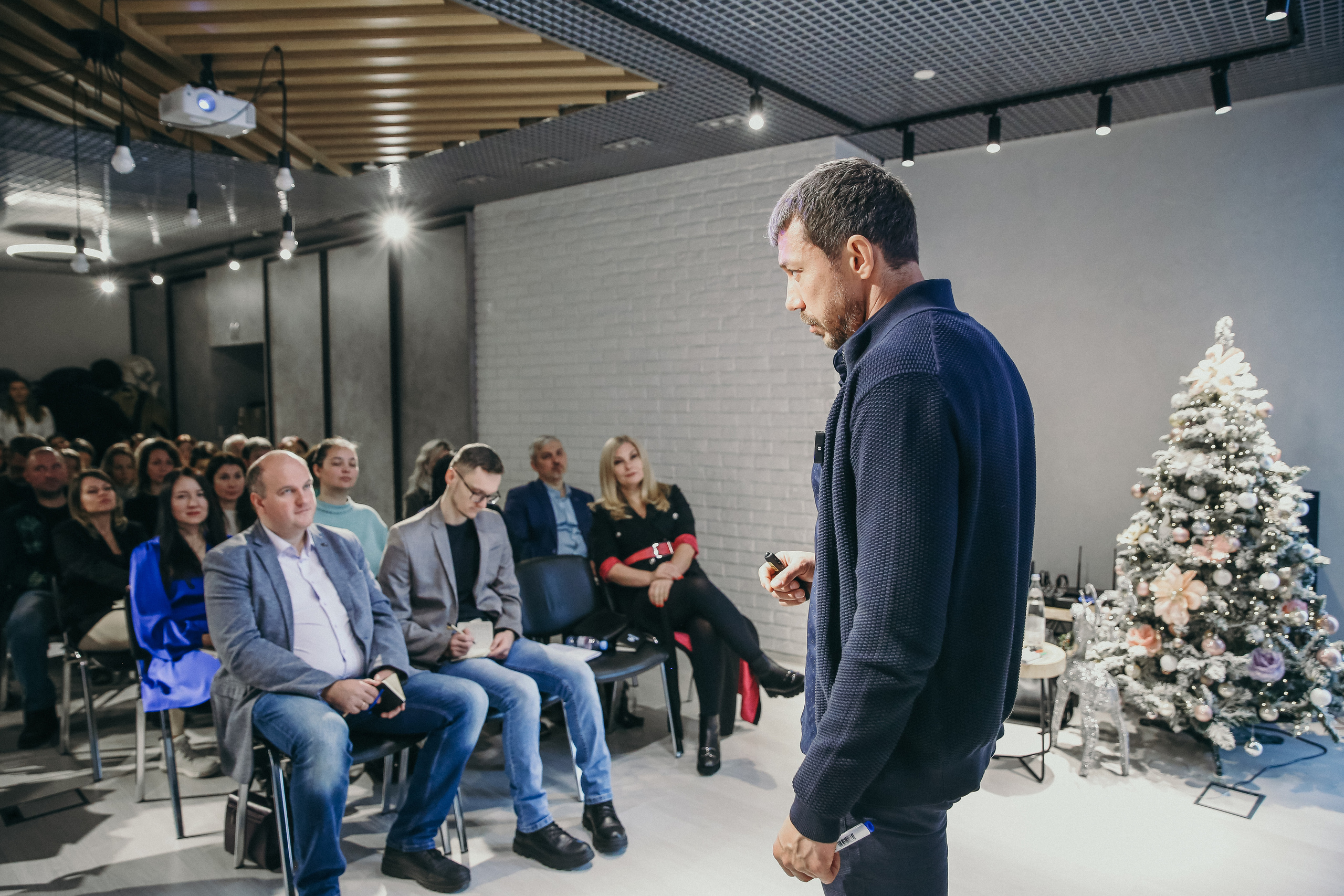 Тренинг Мавлютова МоскваСити. Фотограф и видеограф Анна Домашенко