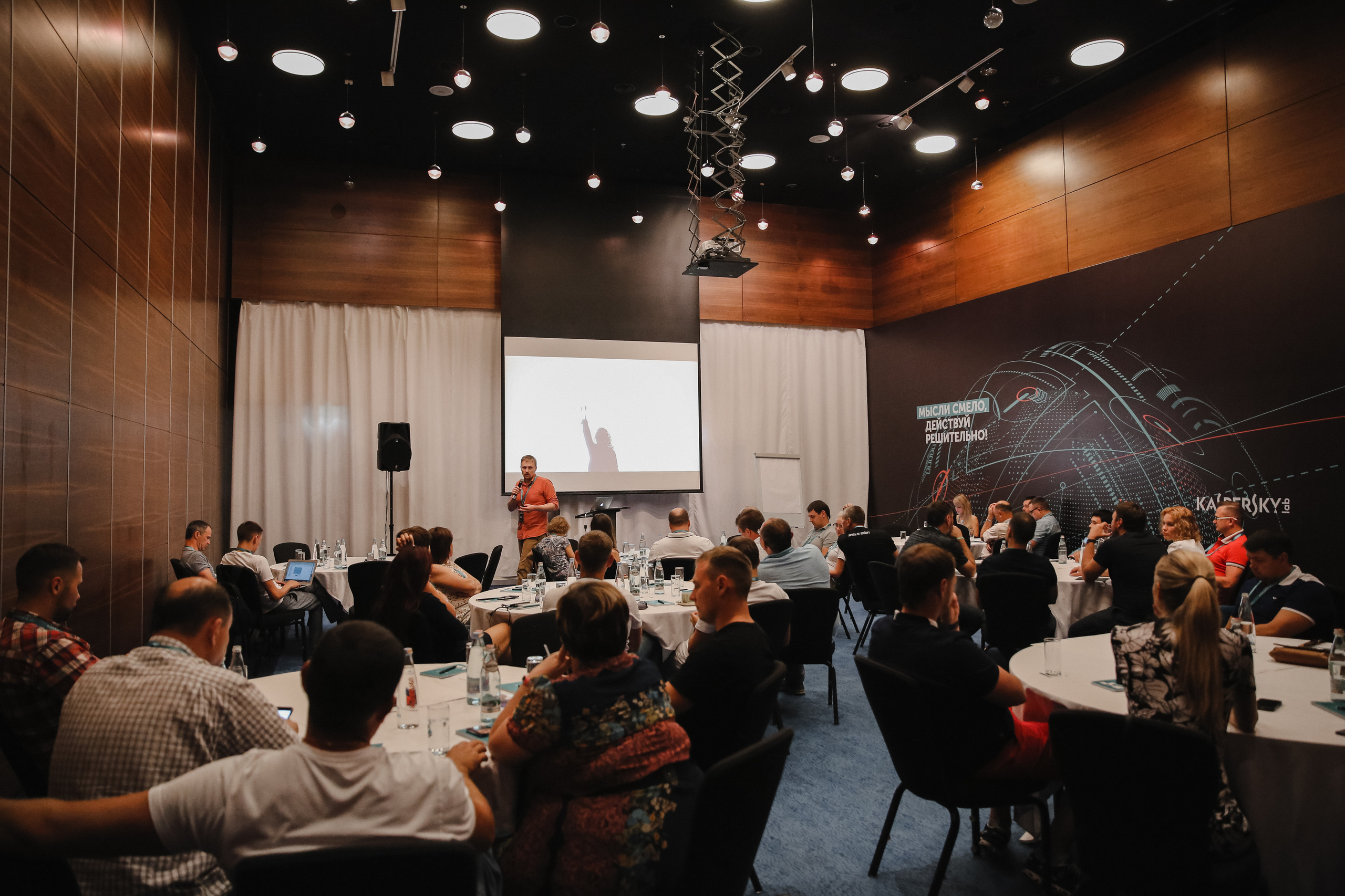 Лаборатория Касперского Грузия. Фотограф и видеограф Анна Домашенко