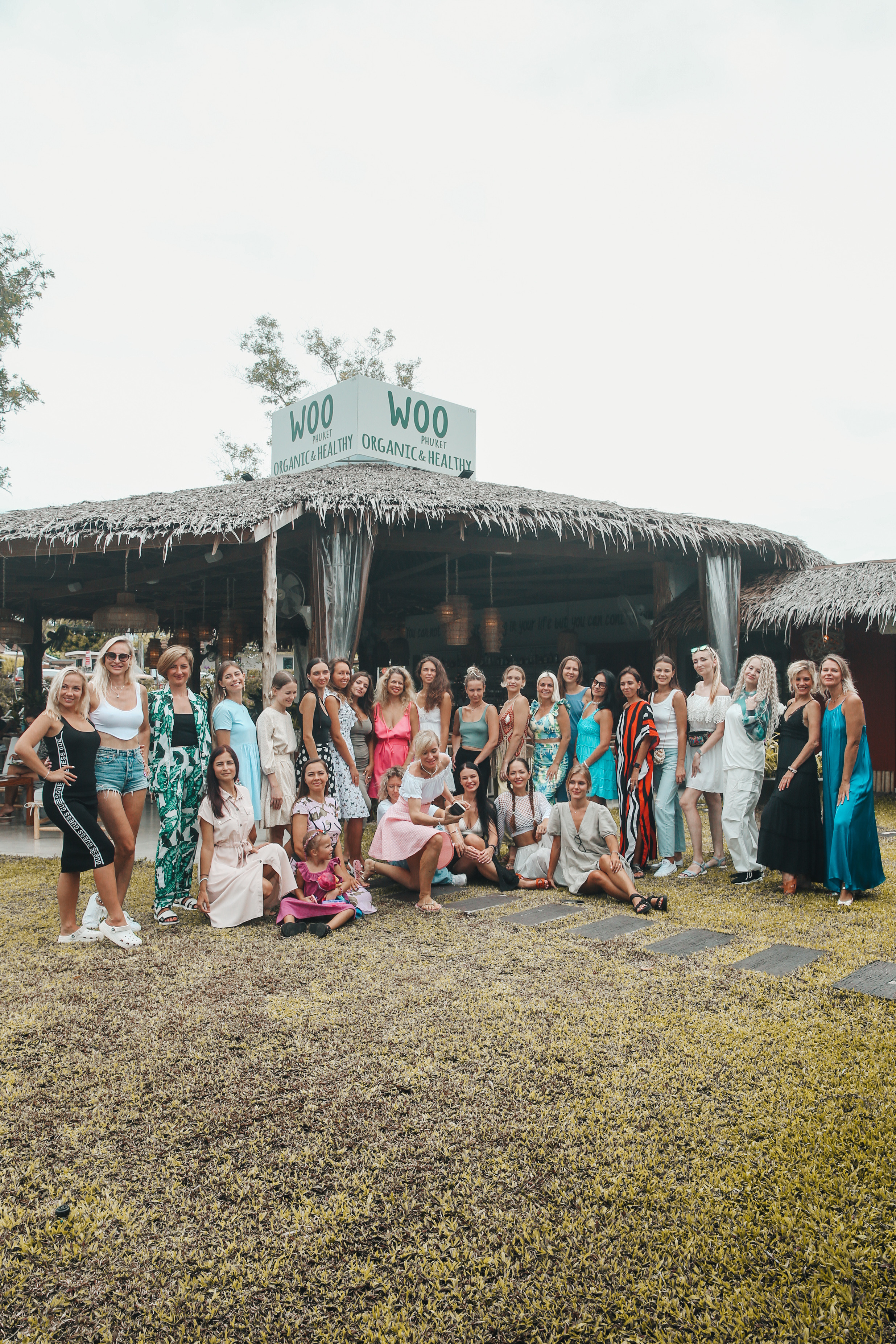 Завтрак женского клуба на Бангтао 3.08.23. Фотограф и видеограф Анна Домашенко