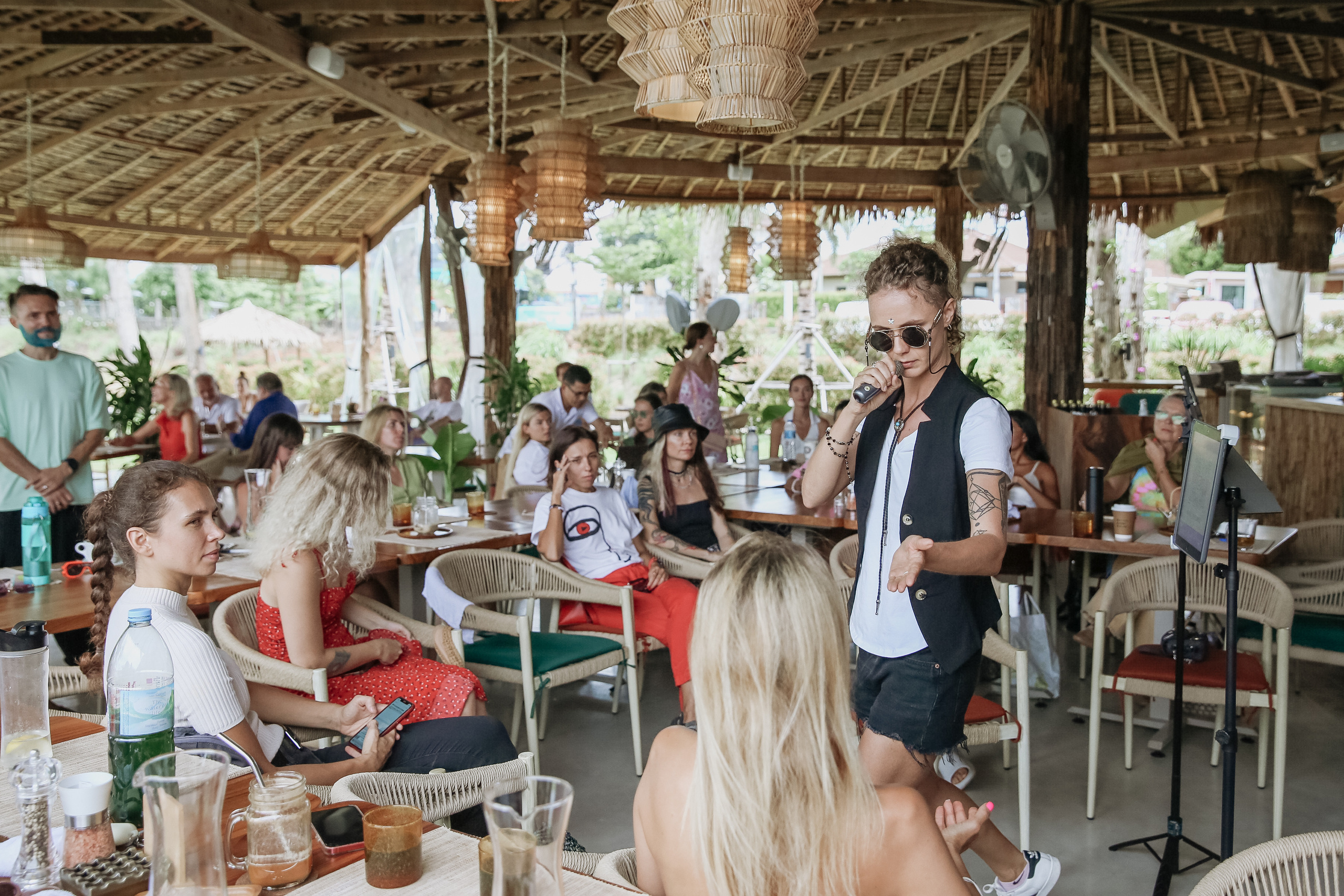 Завтрак женского клуба  Бангтао 10.08.23. Фотограф и видеограф Анна Домашенко