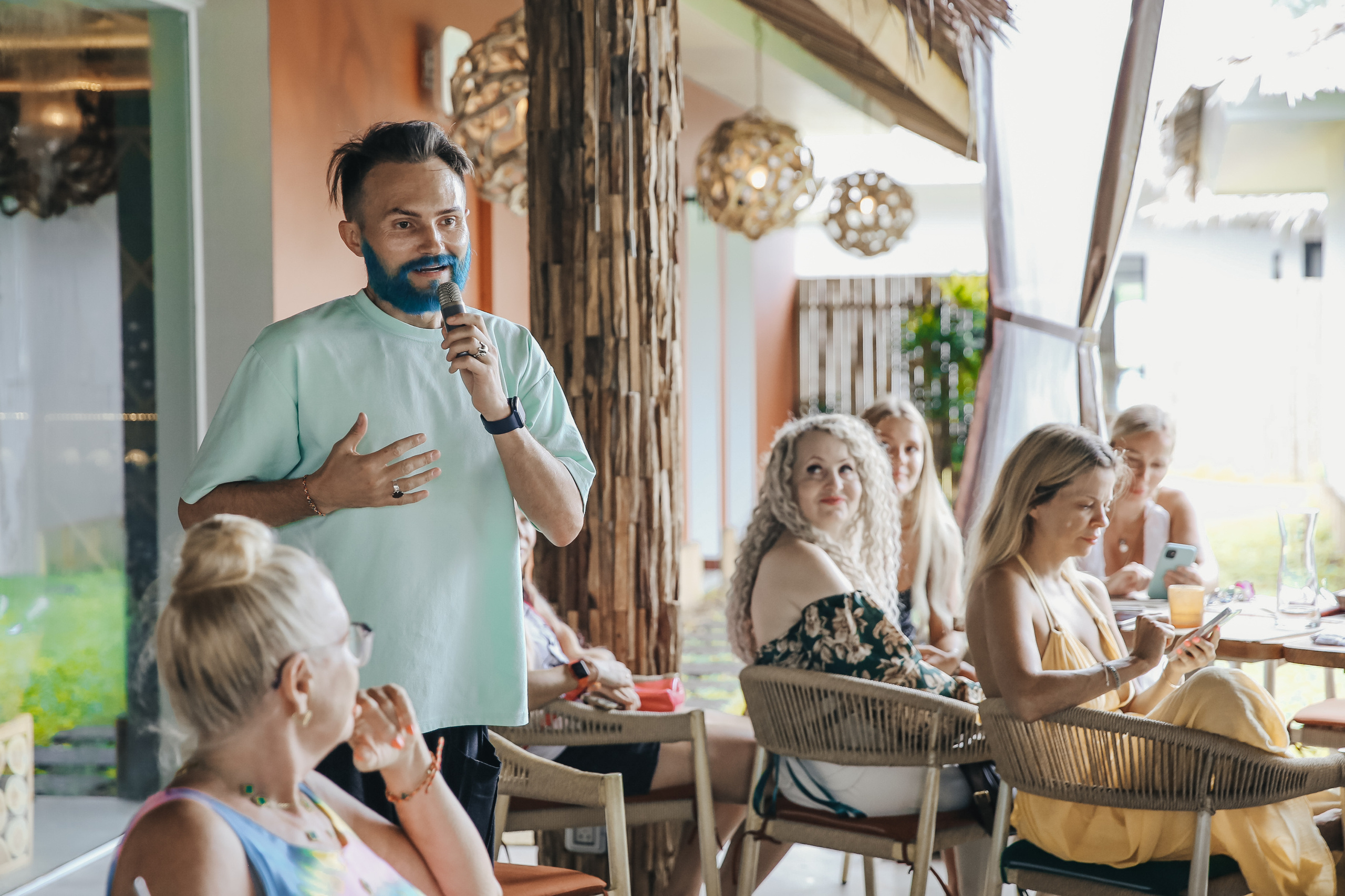 Завтрак женского клуба  Бангтао 10.08.23. Фотограф и видеограф Анна Домашенко