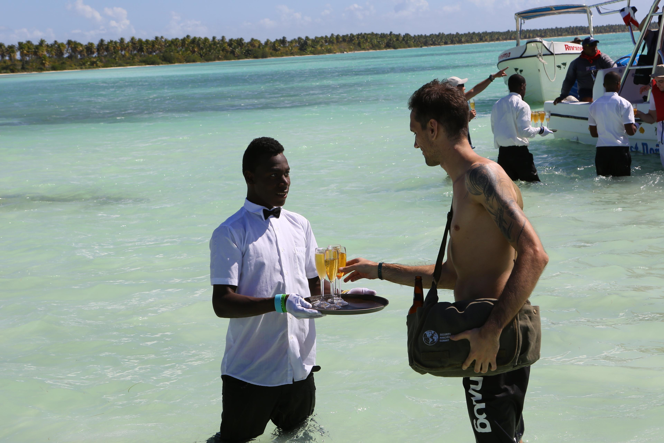 Лаборатория Касперского Доминикана SAS. Фотограф и видеограф Анна Домашенко