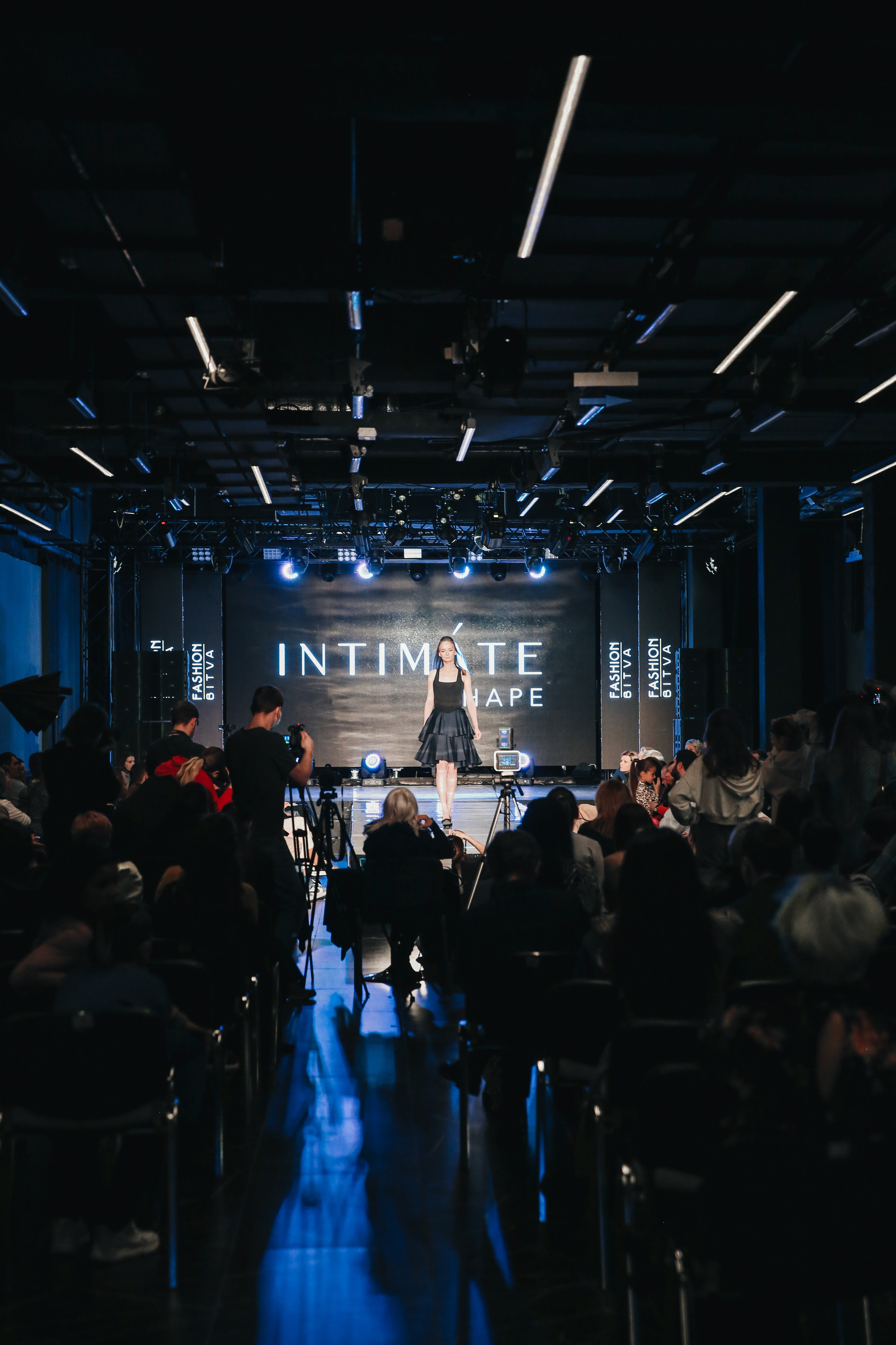 Показ ЯровитХолл. Фотограф и видеограф Анна Домашенко