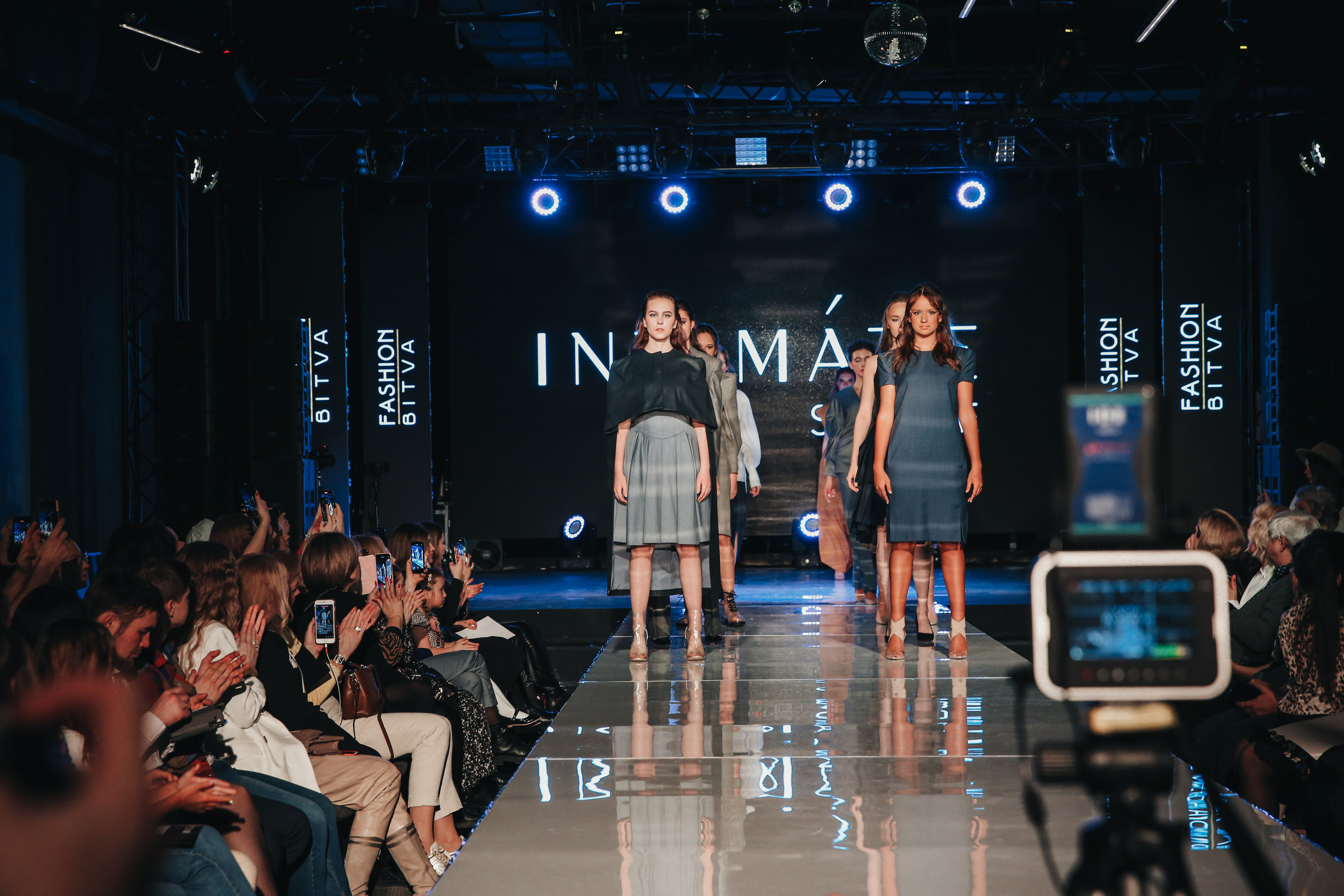 Показ ЯровитХолл. Фотограф и видеограф Анна Домашенко